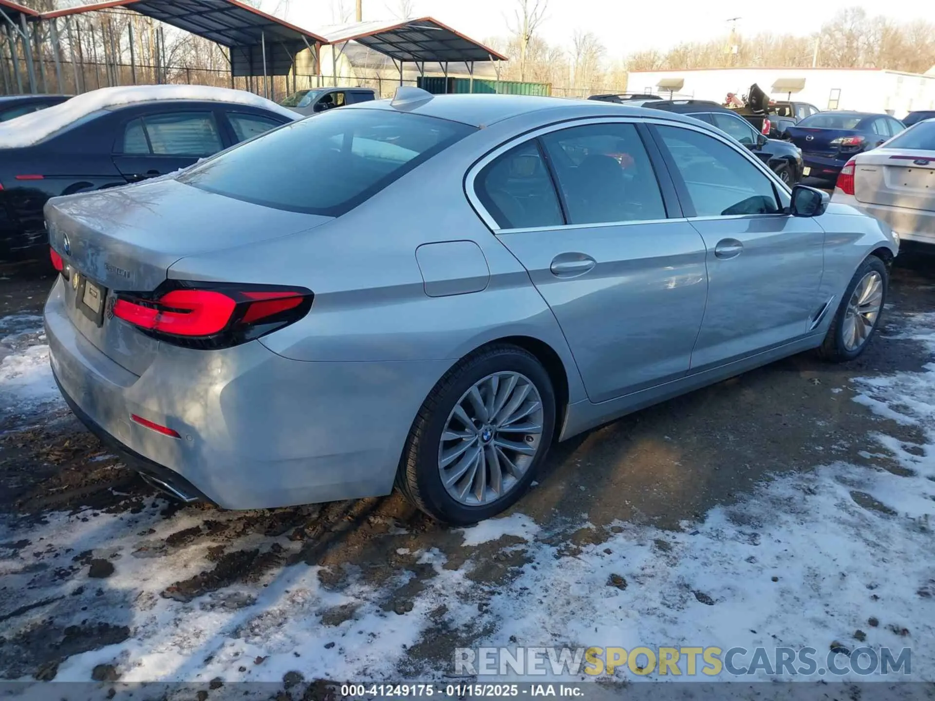 4 fotografías del automóvil dañado WBA13BJ02MWX30031 BMW 530I 2021