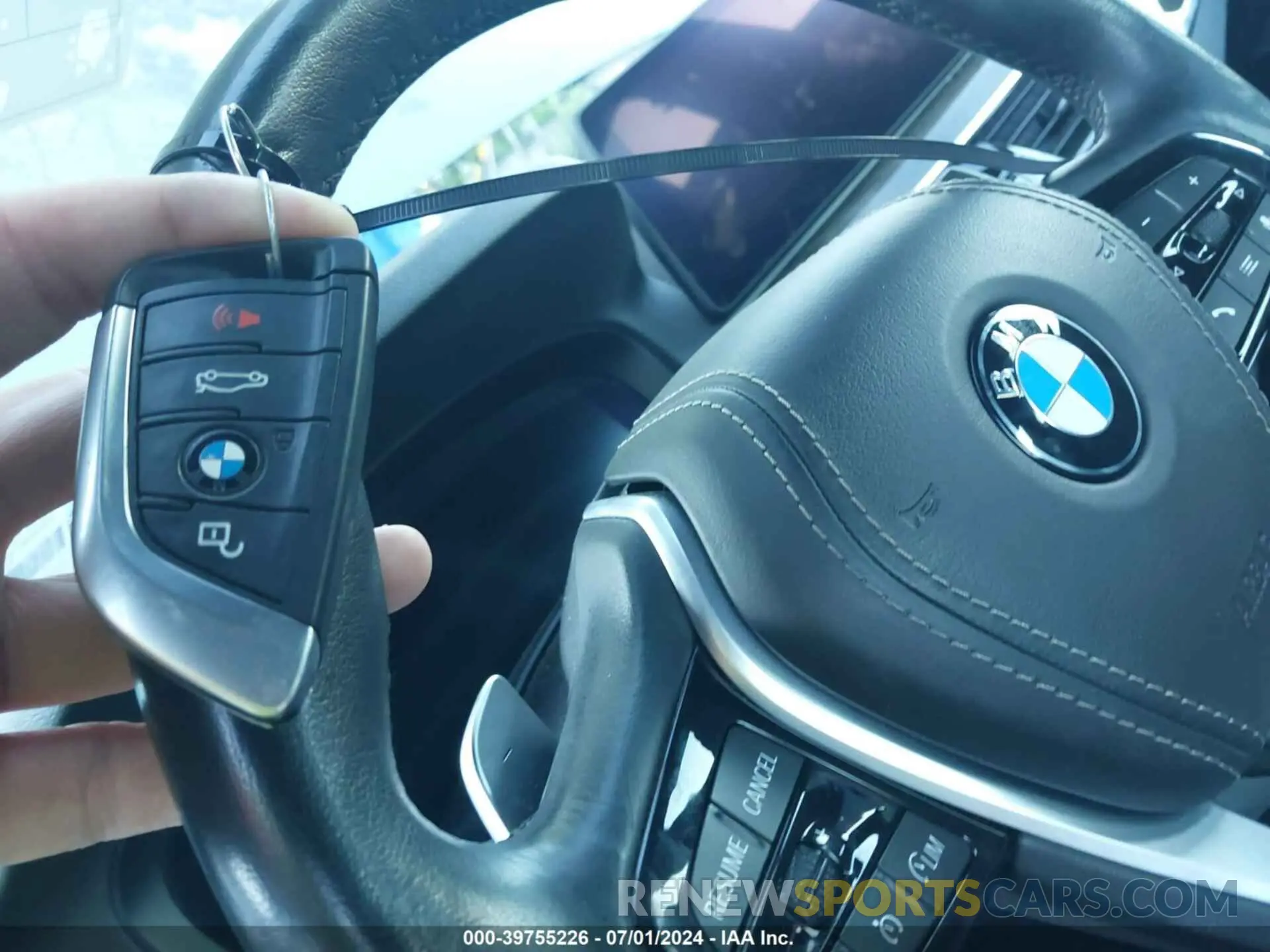 11 fotografías del automóvil dañado WBA13BJ05MWW99373 BMW 530I 2021