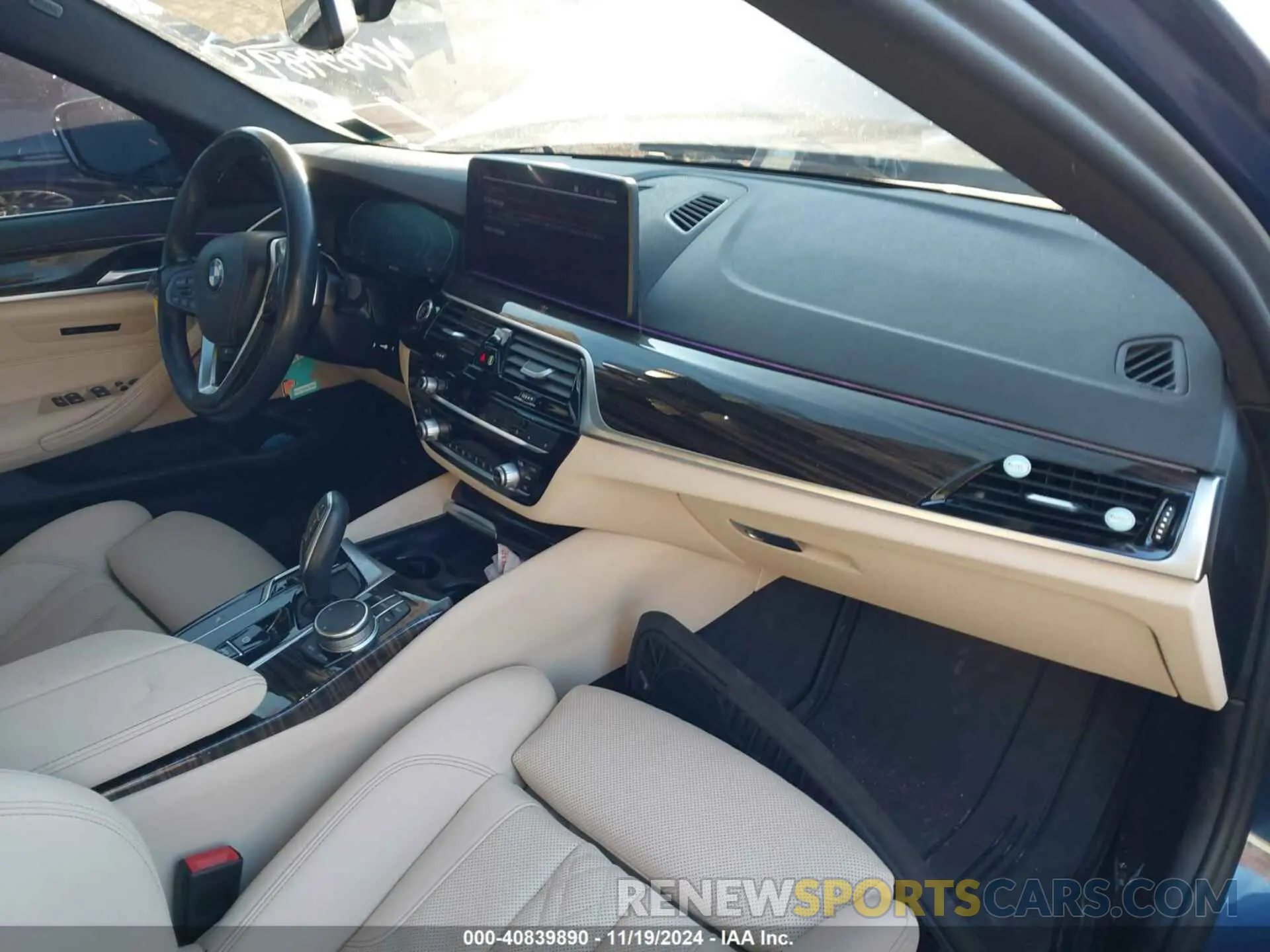 5 fotografías del automóvil dañado WBA13BJ05MWX33361 BMW 530I 2021