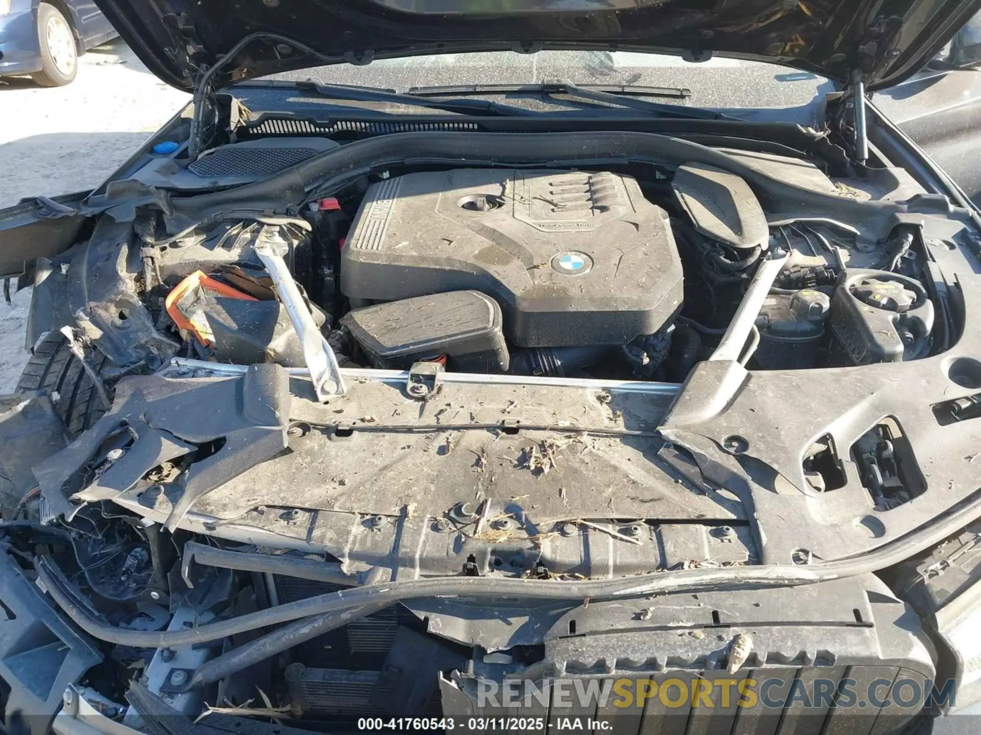 10 fotografías del automóvil dañado WBA13BJ06MCF66402 BMW 530I 2021