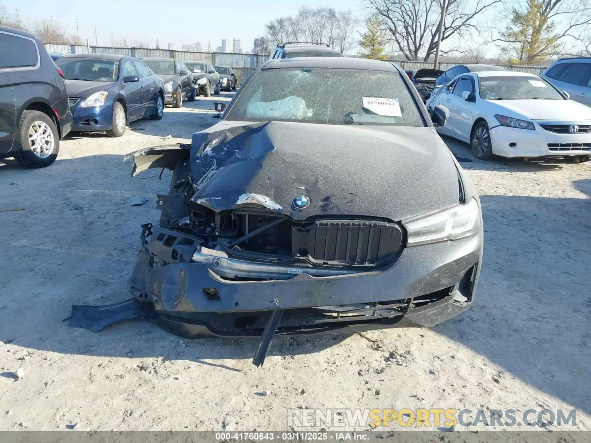 12 fotografías del automóvil dañado WBA13BJ06MCF66402 BMW 530I 2021
