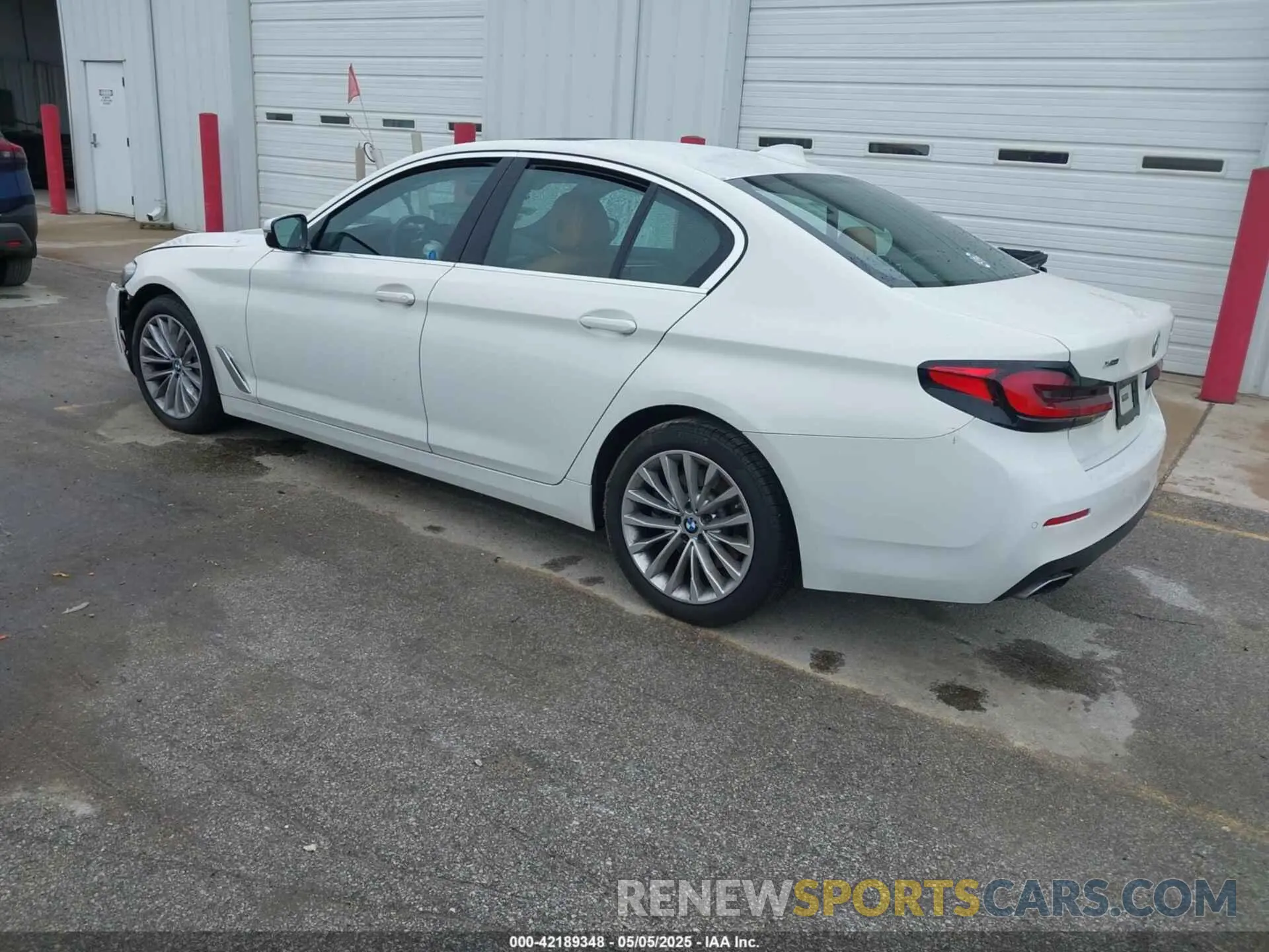 3 fotografías del automóvil dañado WBA13BJ08MCF06654 BMW 530I 2021