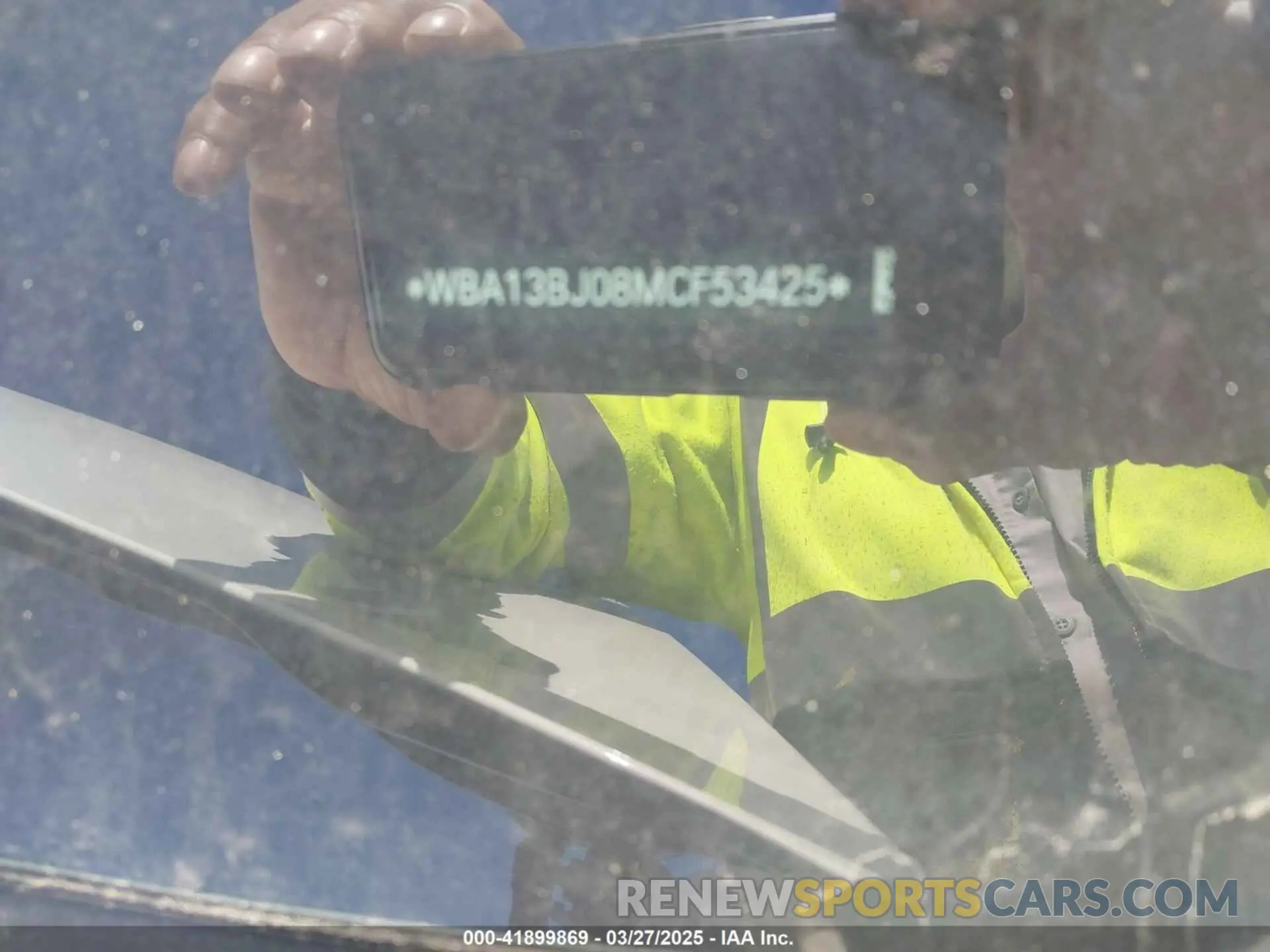 15 fotografías del automóvil dañado WBA13BJ08MCF53425 BMW 530I 2021