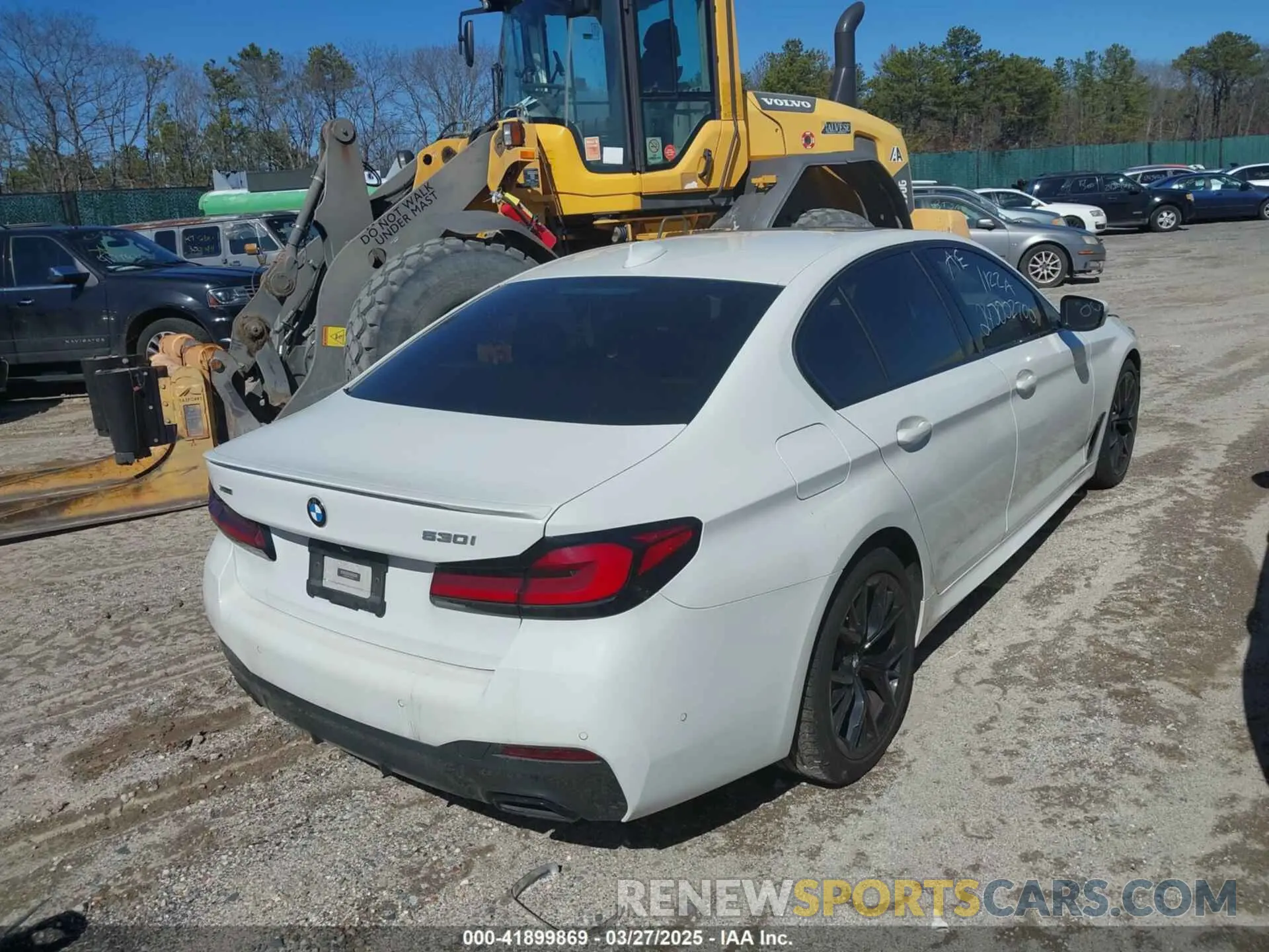3 fotografías del automóvil dañado WBA13BJ08MCF53425 BMW 530I 2021