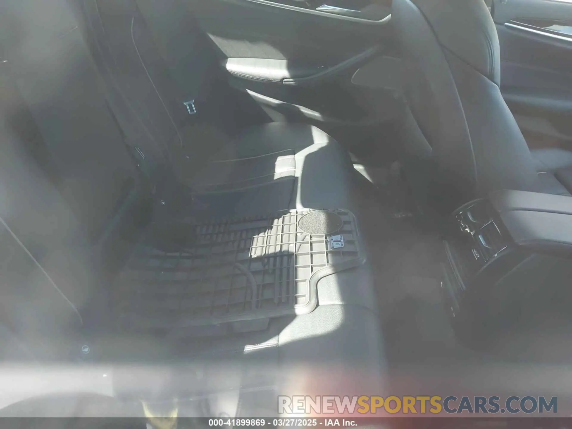 7 fotografías del automóvil dañado WBA13BJ08MCF53425 BMW 530I 2021