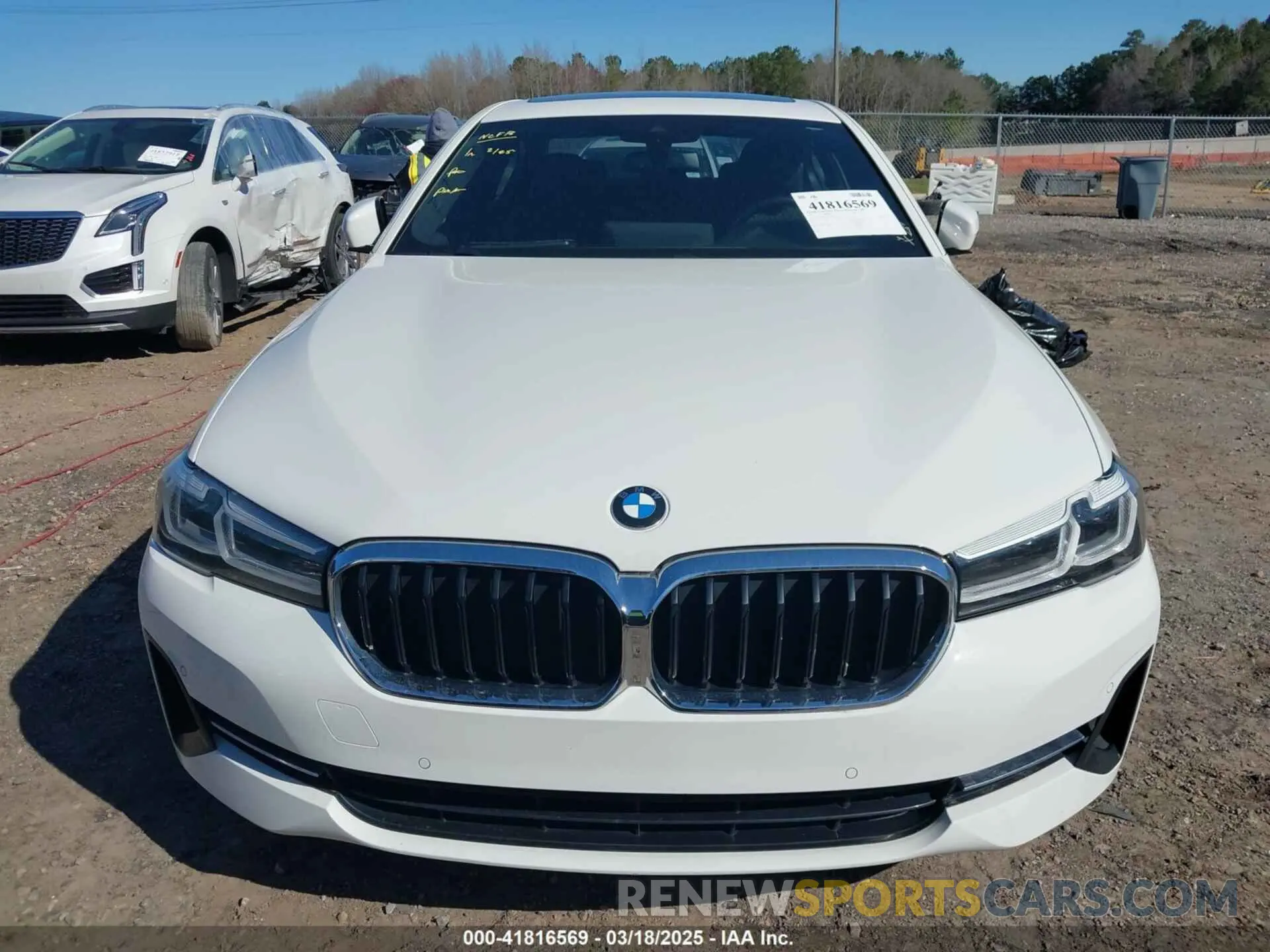 13 fotografías del automóvil dañado WBA13BJ0XMCG37729 BMW 530I 2021