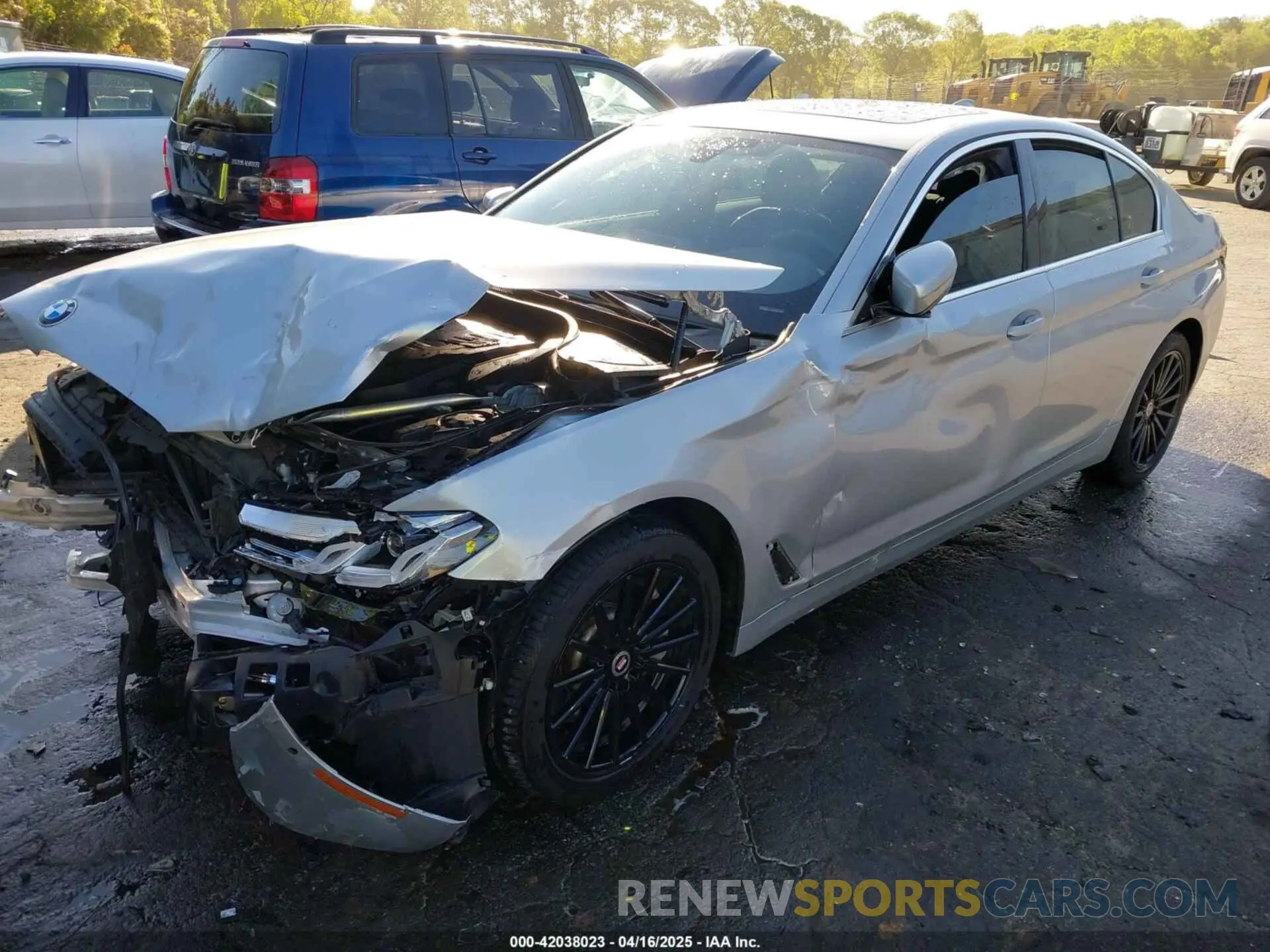 2 fotografías del automóvil dañado WBA53BH01MWX15298 BMW 530I 2021