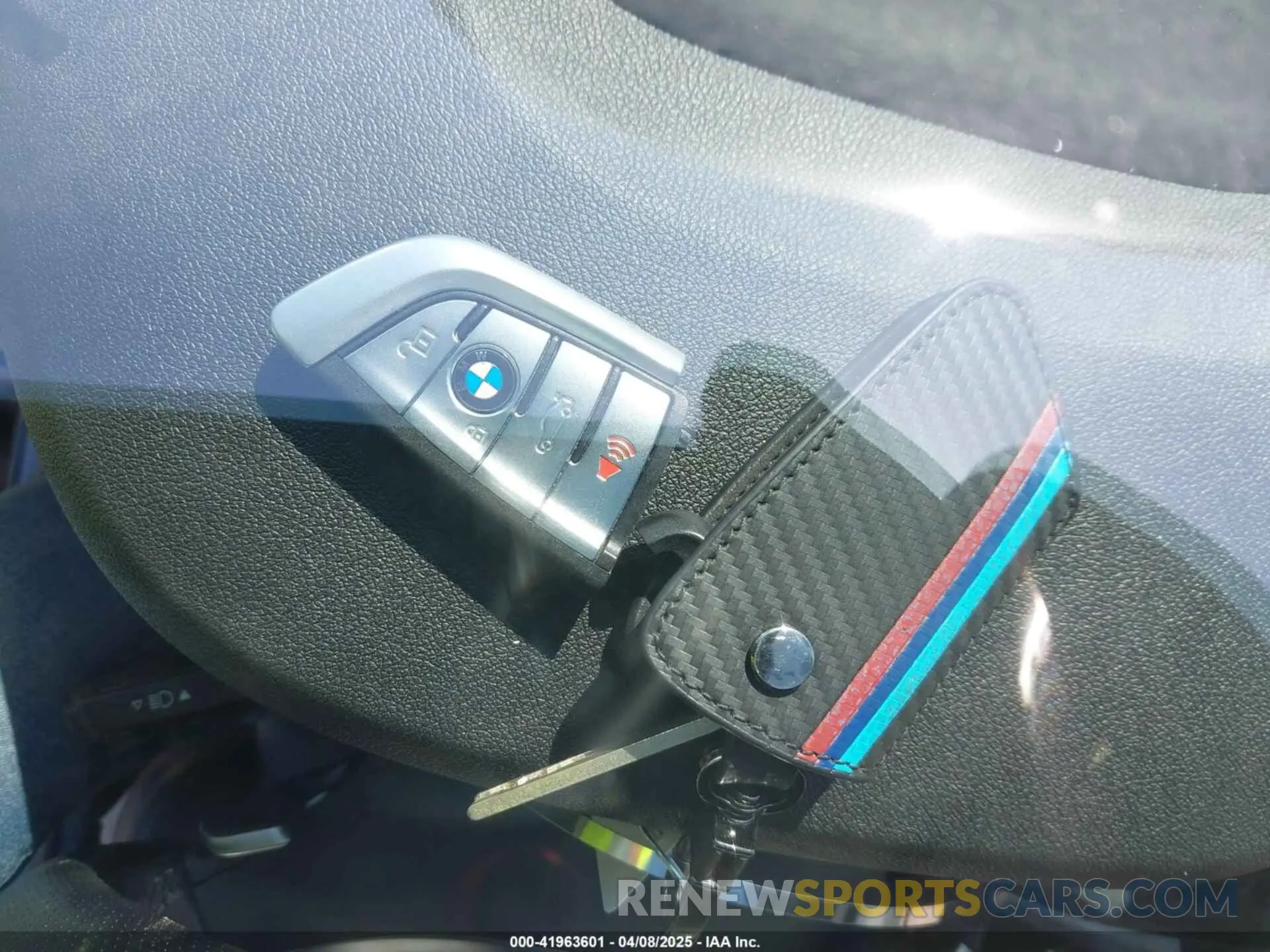 11 fotografías del automóvil dañado WBA53BH04MWX16672 BMW 530I 2021
