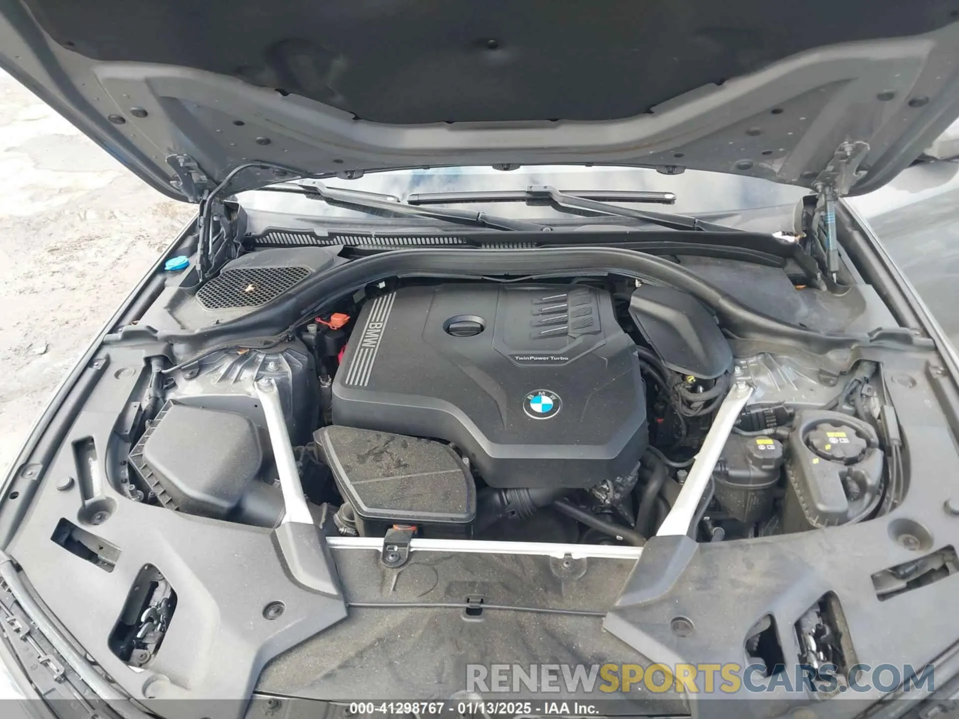10 fotografías del automóvil dañado WBA53BH09MWW97147 BMW 530I 2021