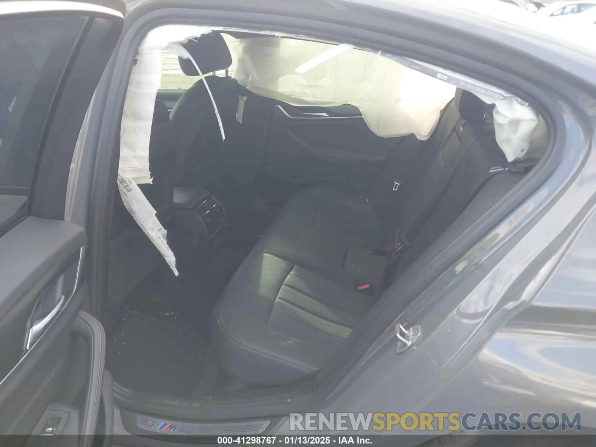 8 fotografías del automóvil dañado WBA53BH09MWW97147 BMW 530I 2021