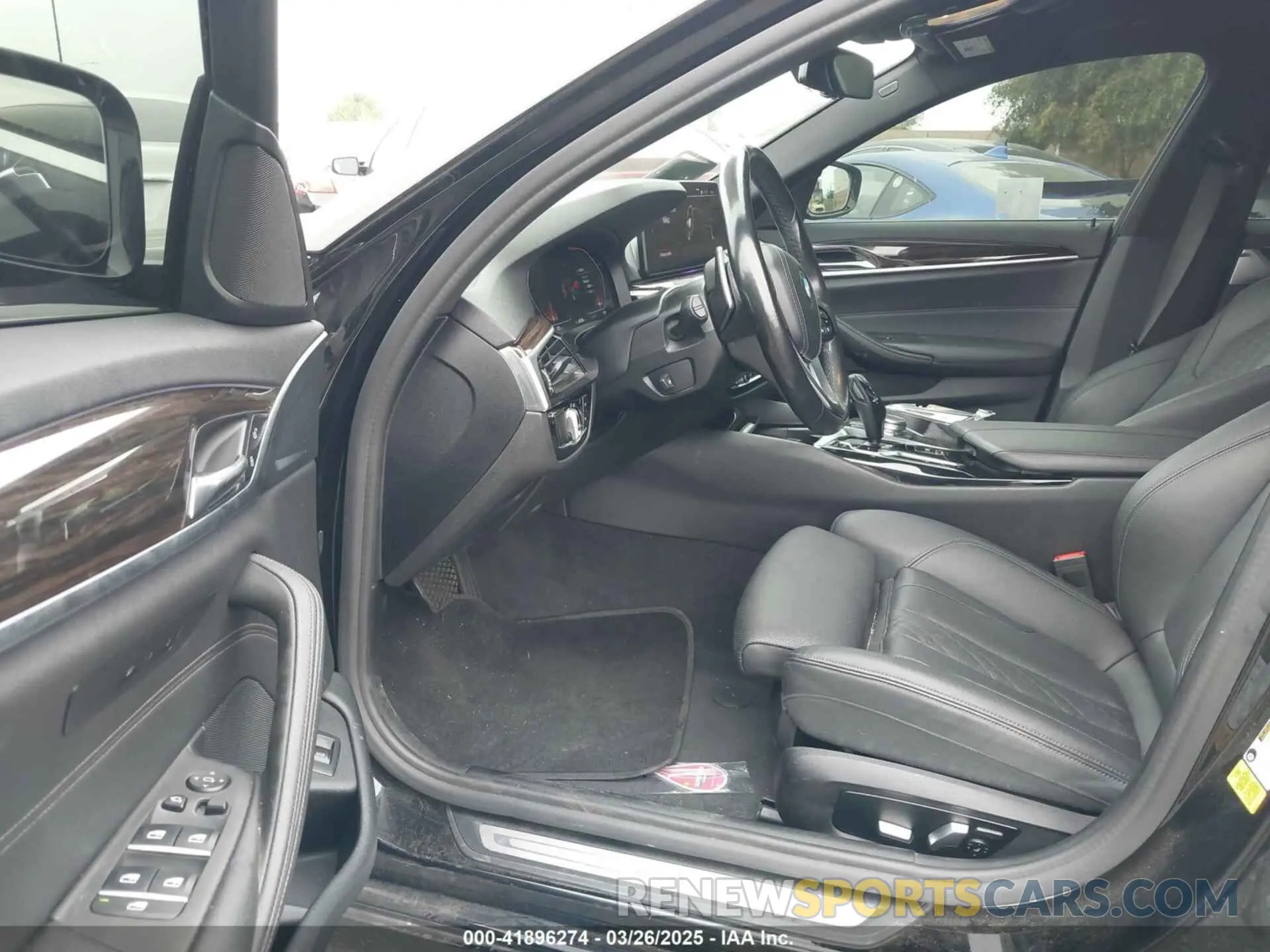 5 fotografías del automóvil dañado WBA53BH0XMWW97755 BMW 530I 2021