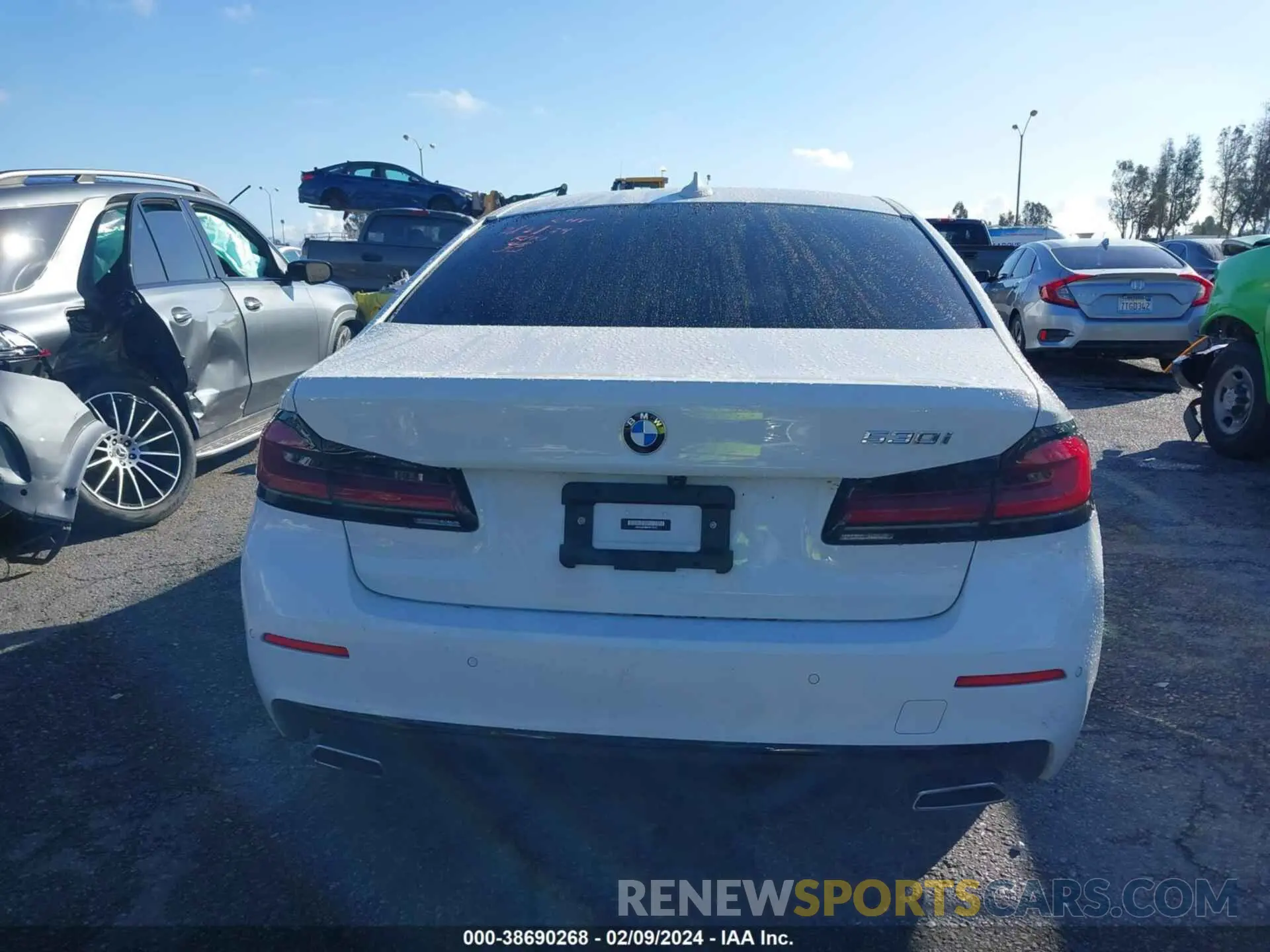 16 fotografías del automóvil dañado WBA53BH08PWY10722 BMW 530I 2023