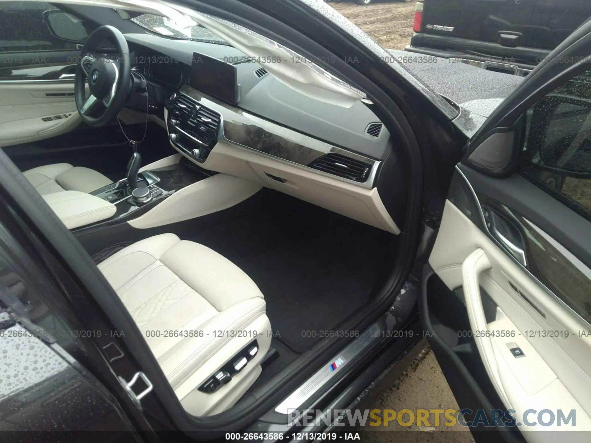 5 fotografías del automóvil dañado WBAJE5C58KWW02796 BMW 540 2019