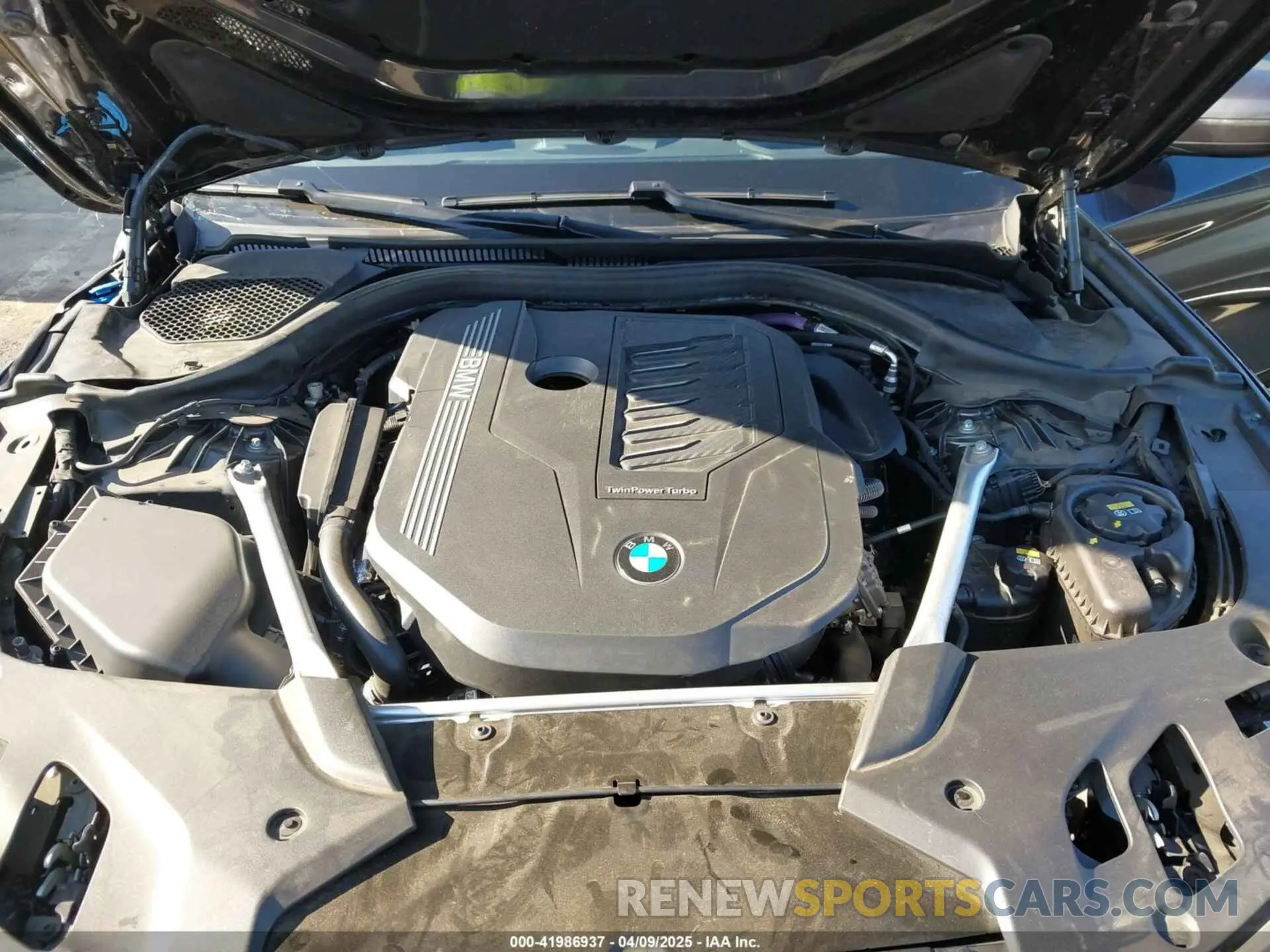 10 fotografías del automóvil dañado WBA53BJ0XNWX80355 BMW 540 2022