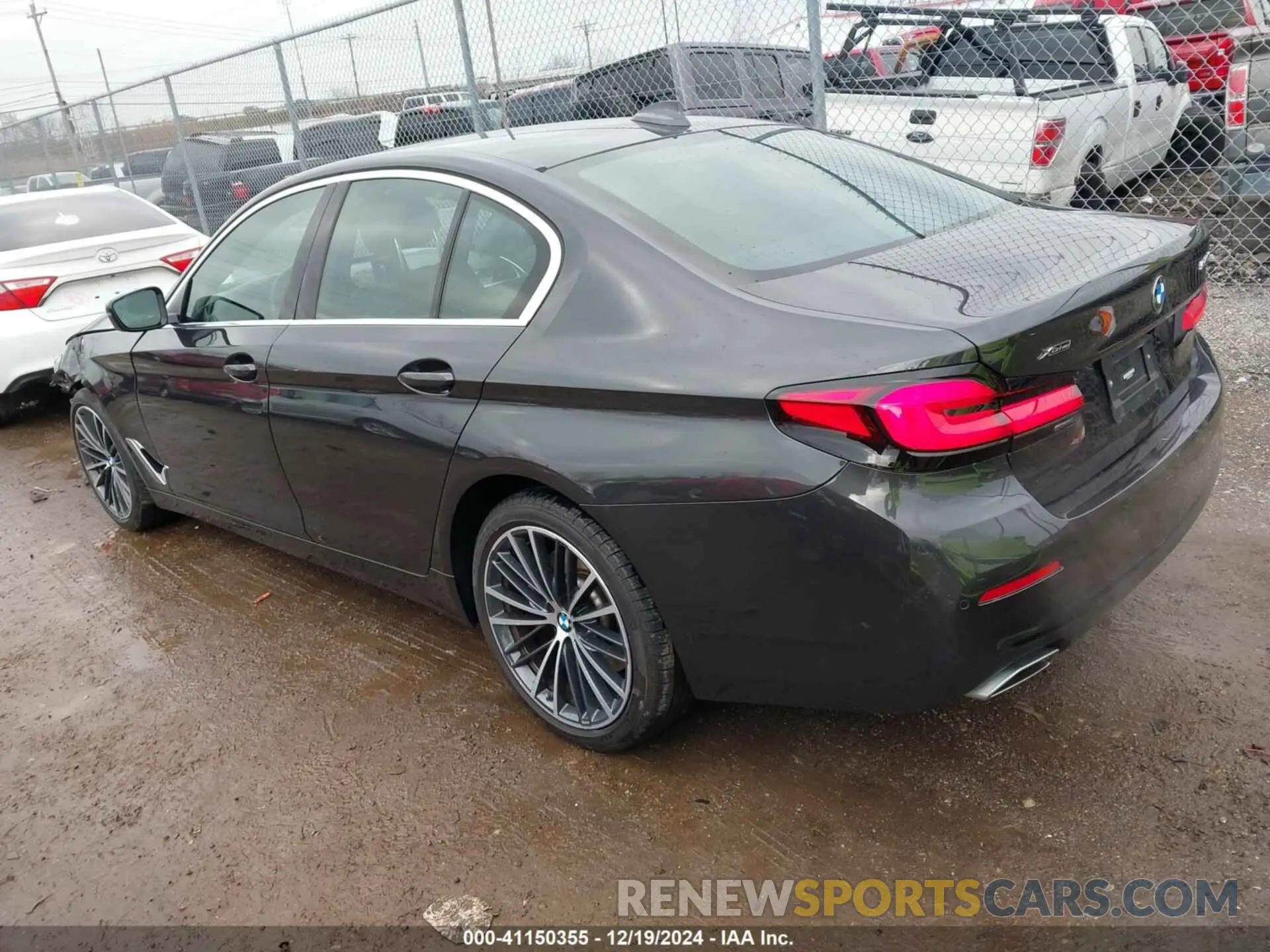 3 fotografías del automóvil dañado WBA73BJ05NCJ87111 BMW 540 2022