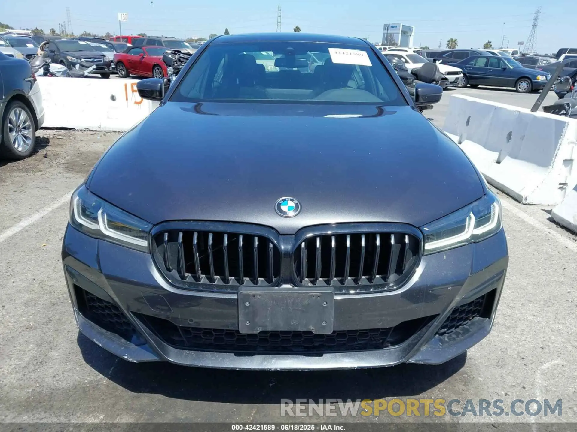 12 fotografías del automóvil dañado WBA53BJ00PWX97460 BMW 540 2023