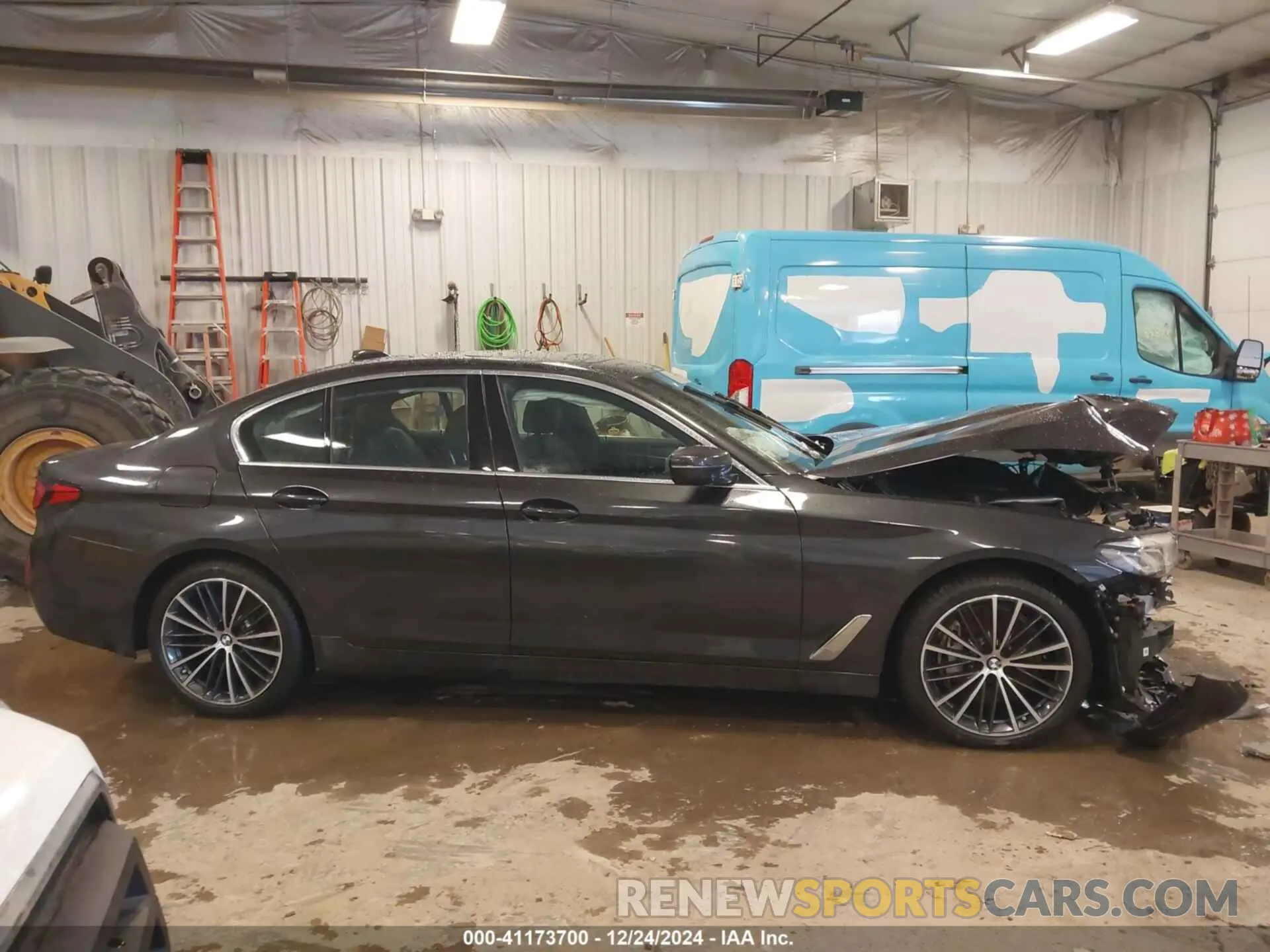 13 fotografías del automóvil dañado WBA73BJ04PCL95113 BMW 540 2023