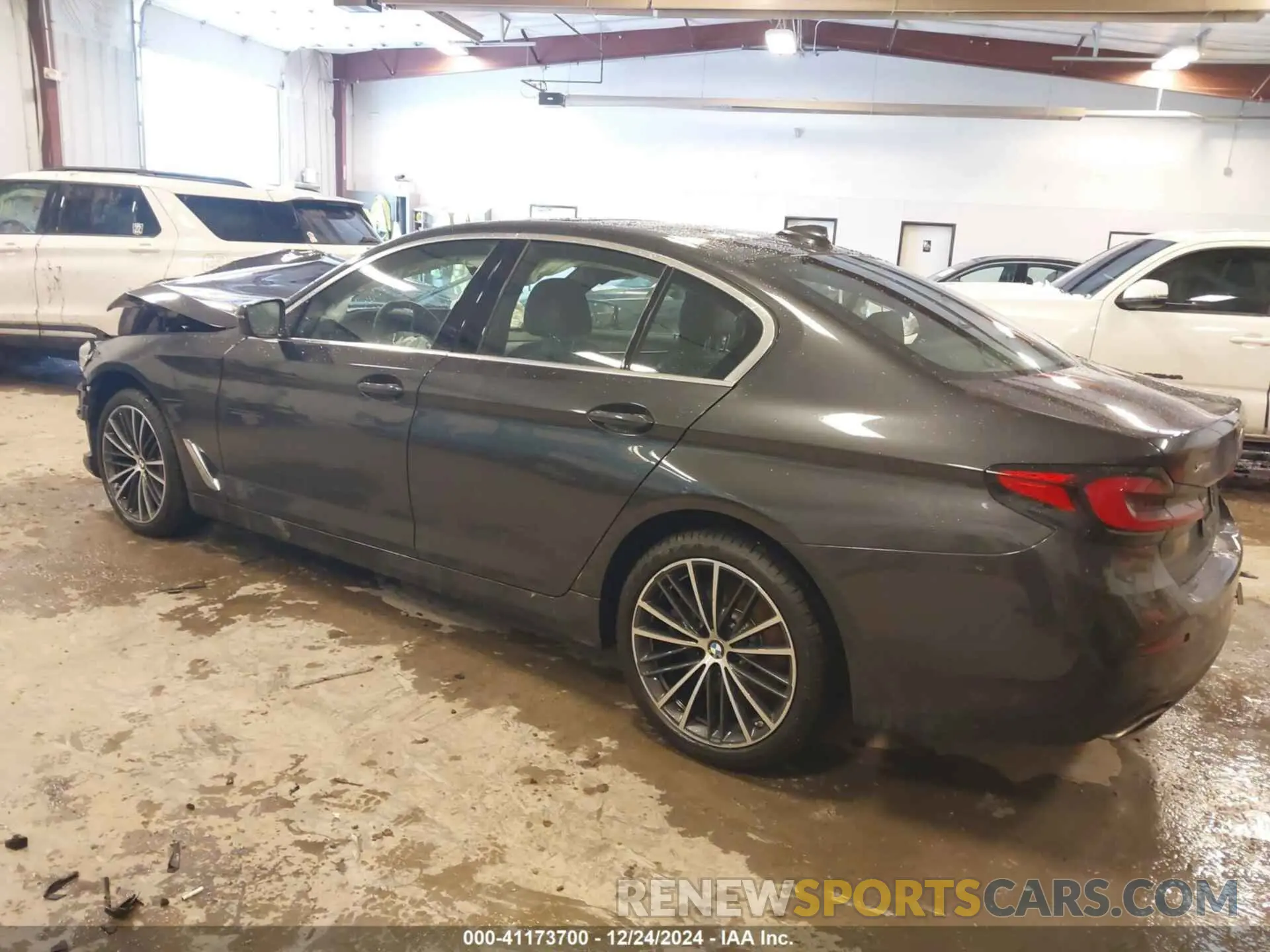 3 fotografías del automóvil dañado WBA73BJ04PCL95113 BMW 540 2023