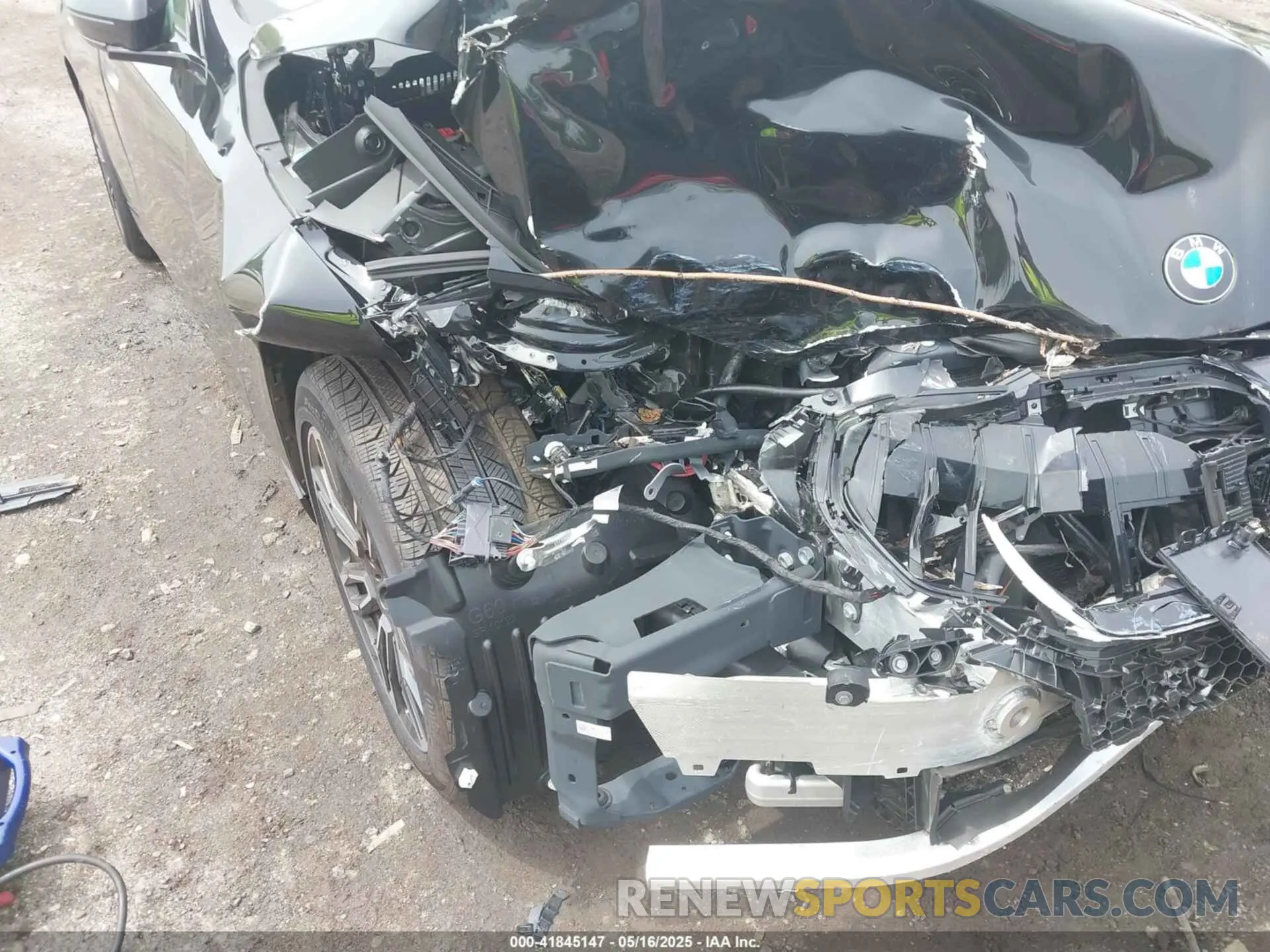 17 fotografías del automóvil dañado WBA63FJ08RCS61047 BMW 540 2024