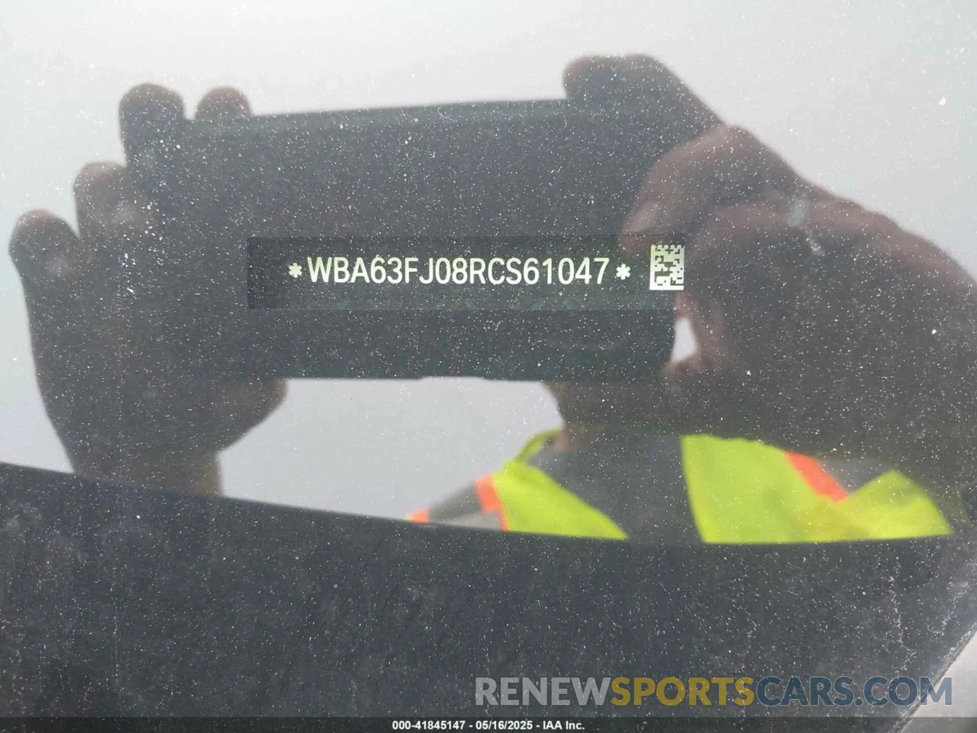 19 fotografías del automóvil dañado WBA63FJ08RCS61047 BMW 540 2024