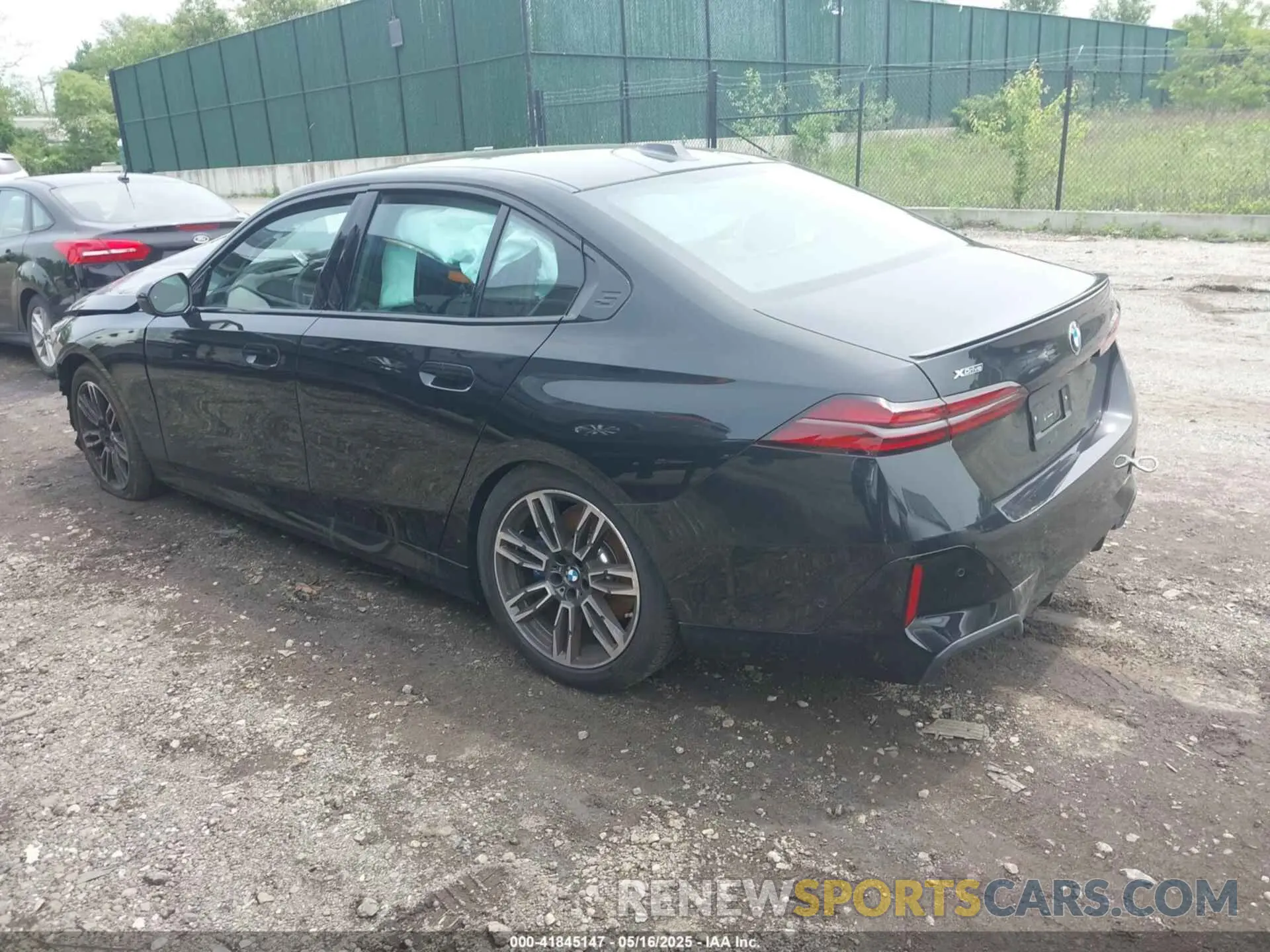 3 fotografías del automóvil dañado WBA63FJ08RCS61047 BMW 540 2024