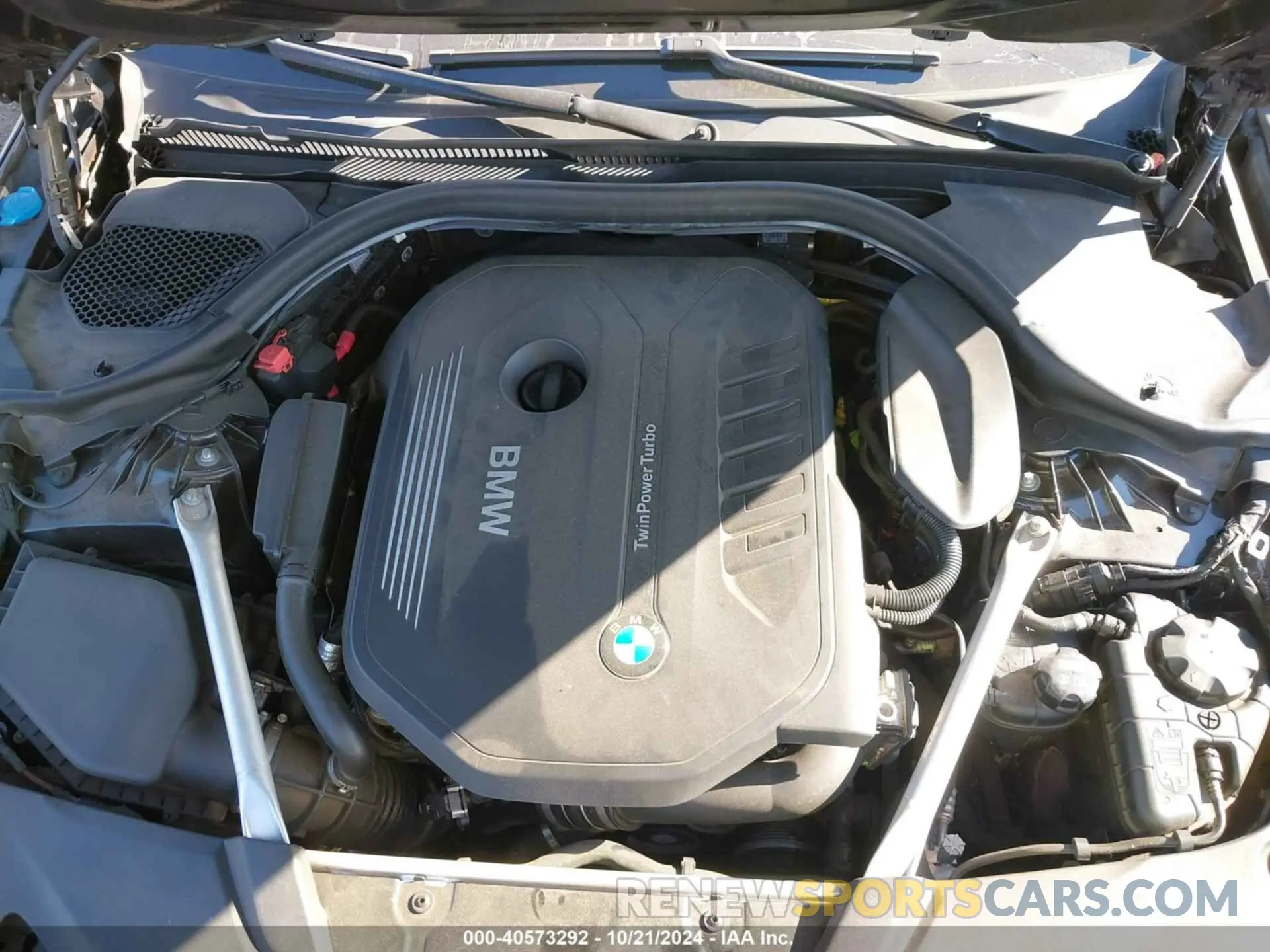 10 fotografías del automóvil dañado WBAJE5C53KG919699 BMW 540I 2019
