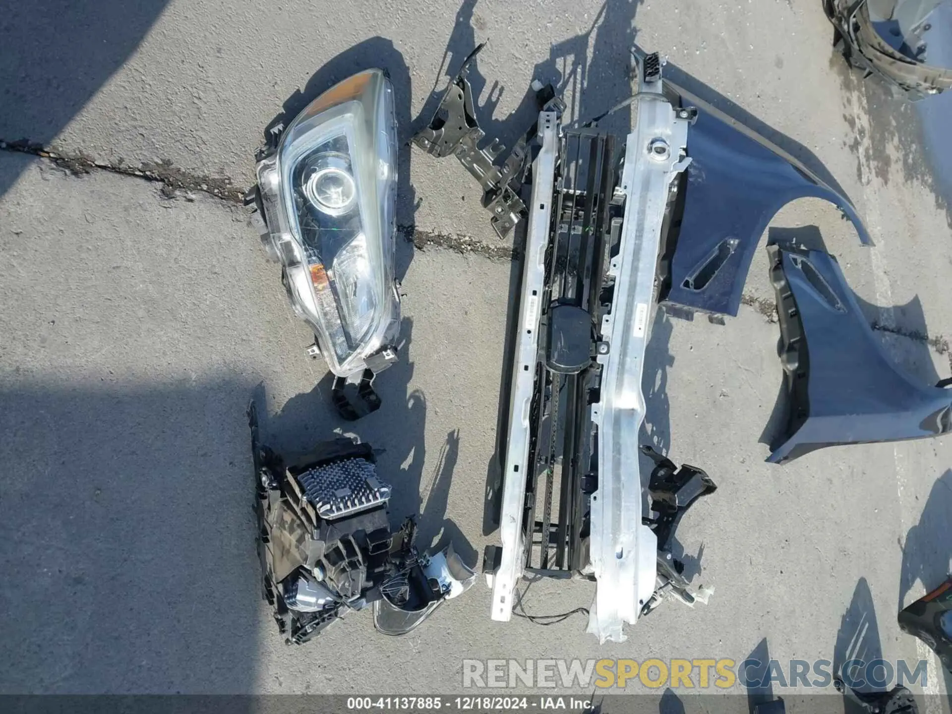 18 fotografías del automóvil dañado WBAJE5C53KWE66225 BMW 540I 2019
