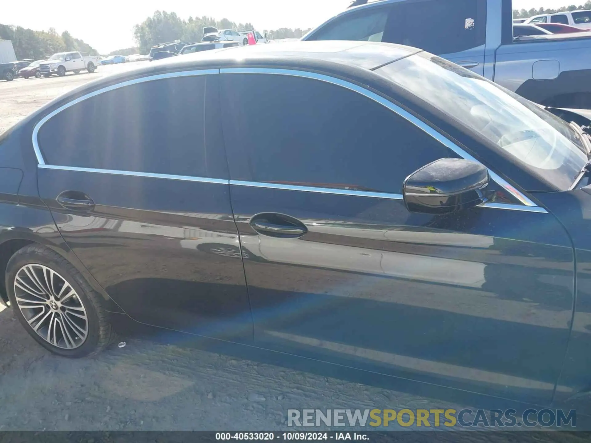 14 fotografías del automóvil dañado WBAJE5C55KG919364 BMW 540I 2019