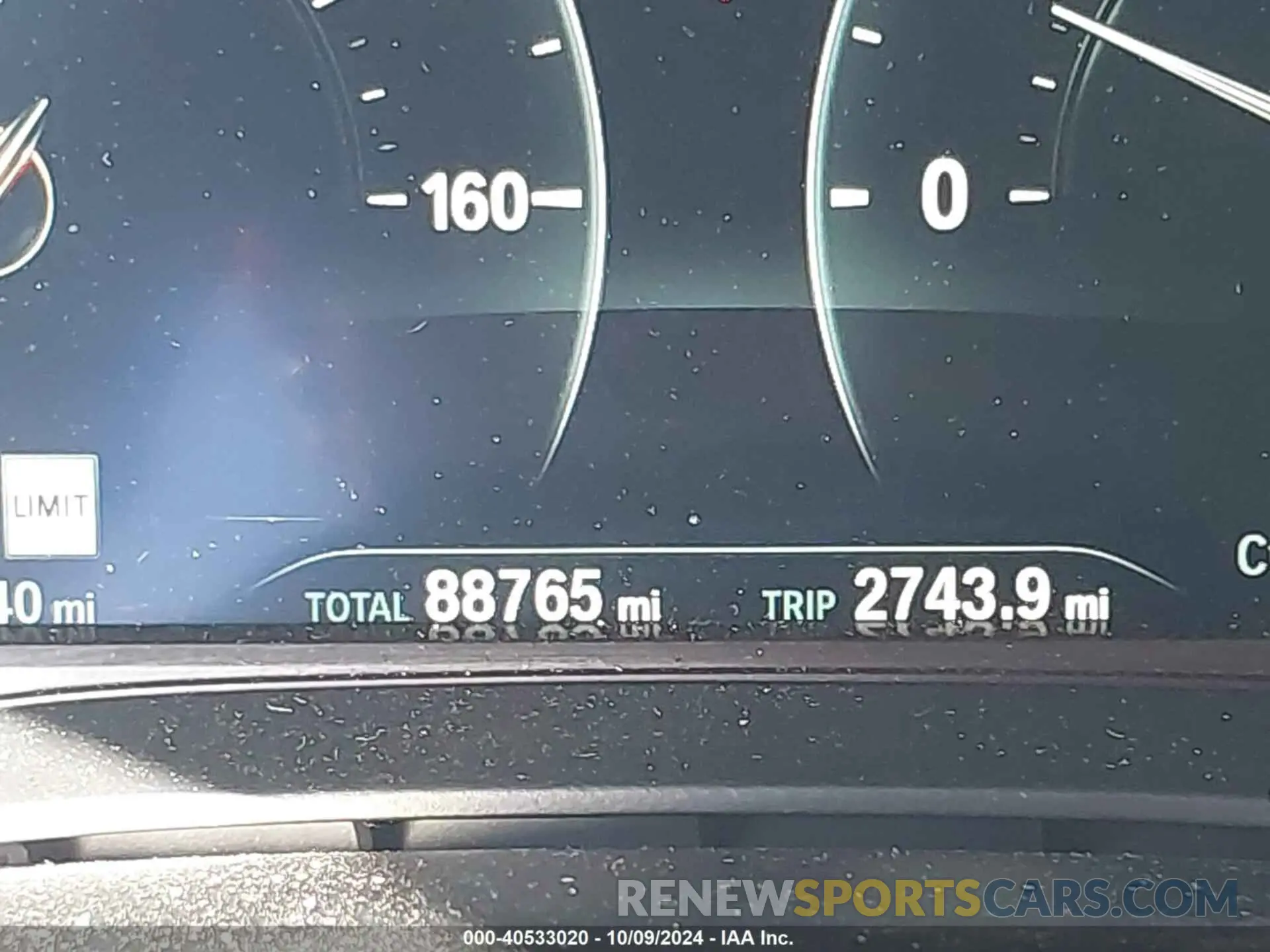 16 fotografías del automóvil dañado WBAJE5C55KG919364 BMW 540I 2019