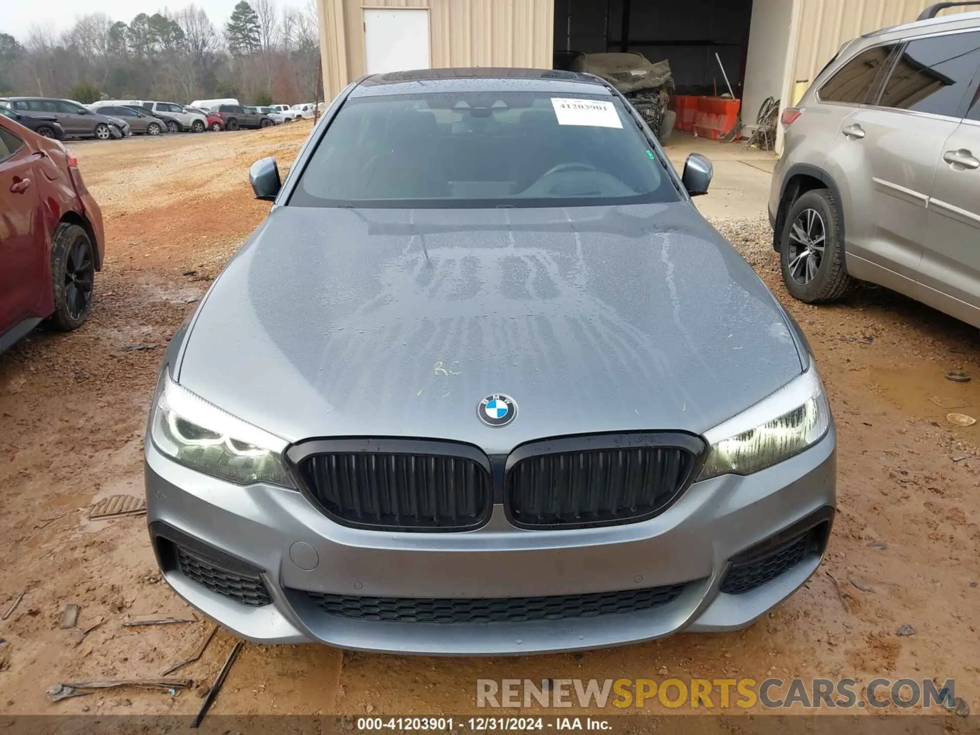 12 fotografías del automóvil dañado WBAJE5C55KWW09916 BMW 540I 2019