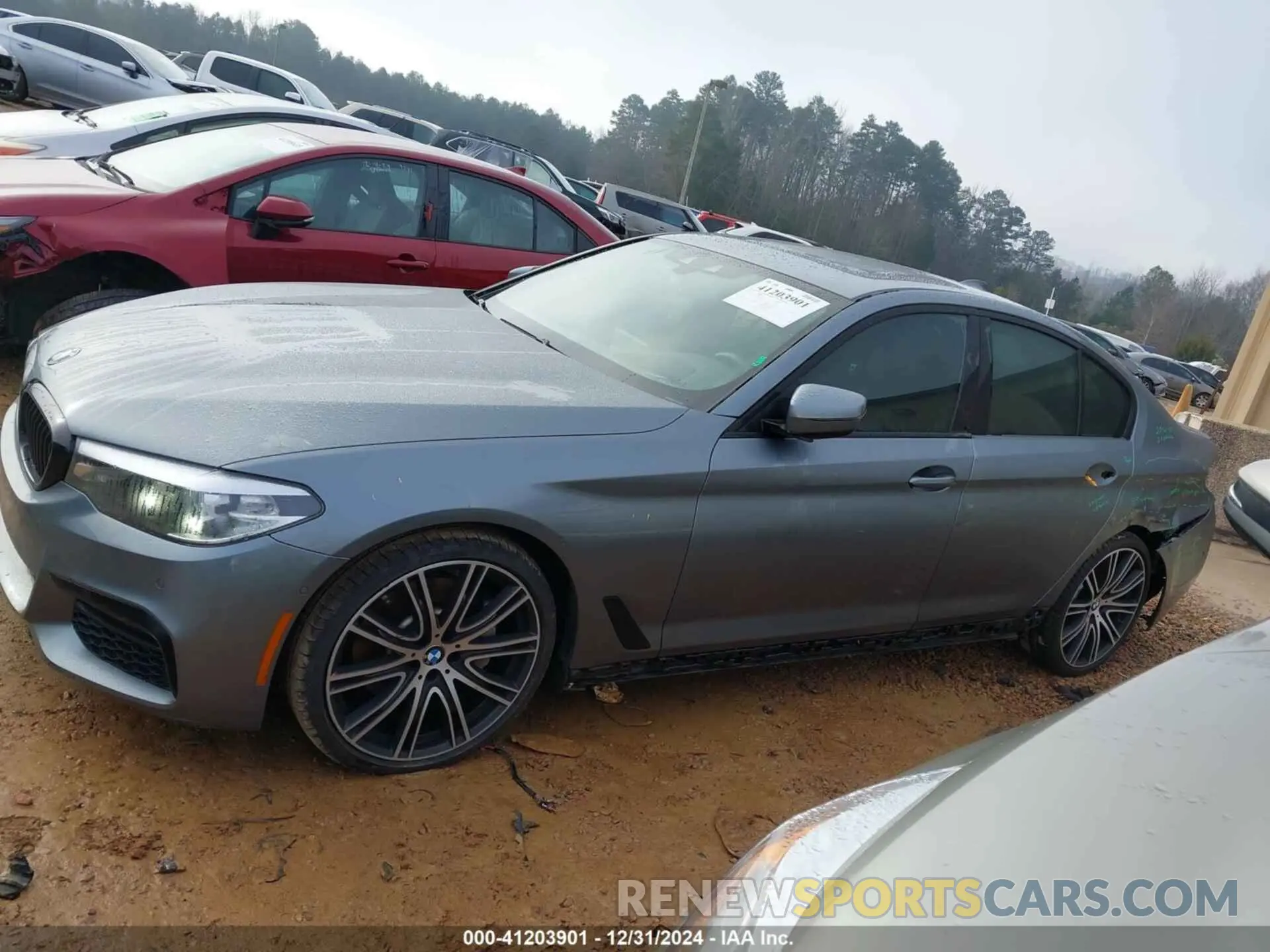 14 fotografías del automóvil dañado WBAJE5C55KWW09916 BMW 540I 2019