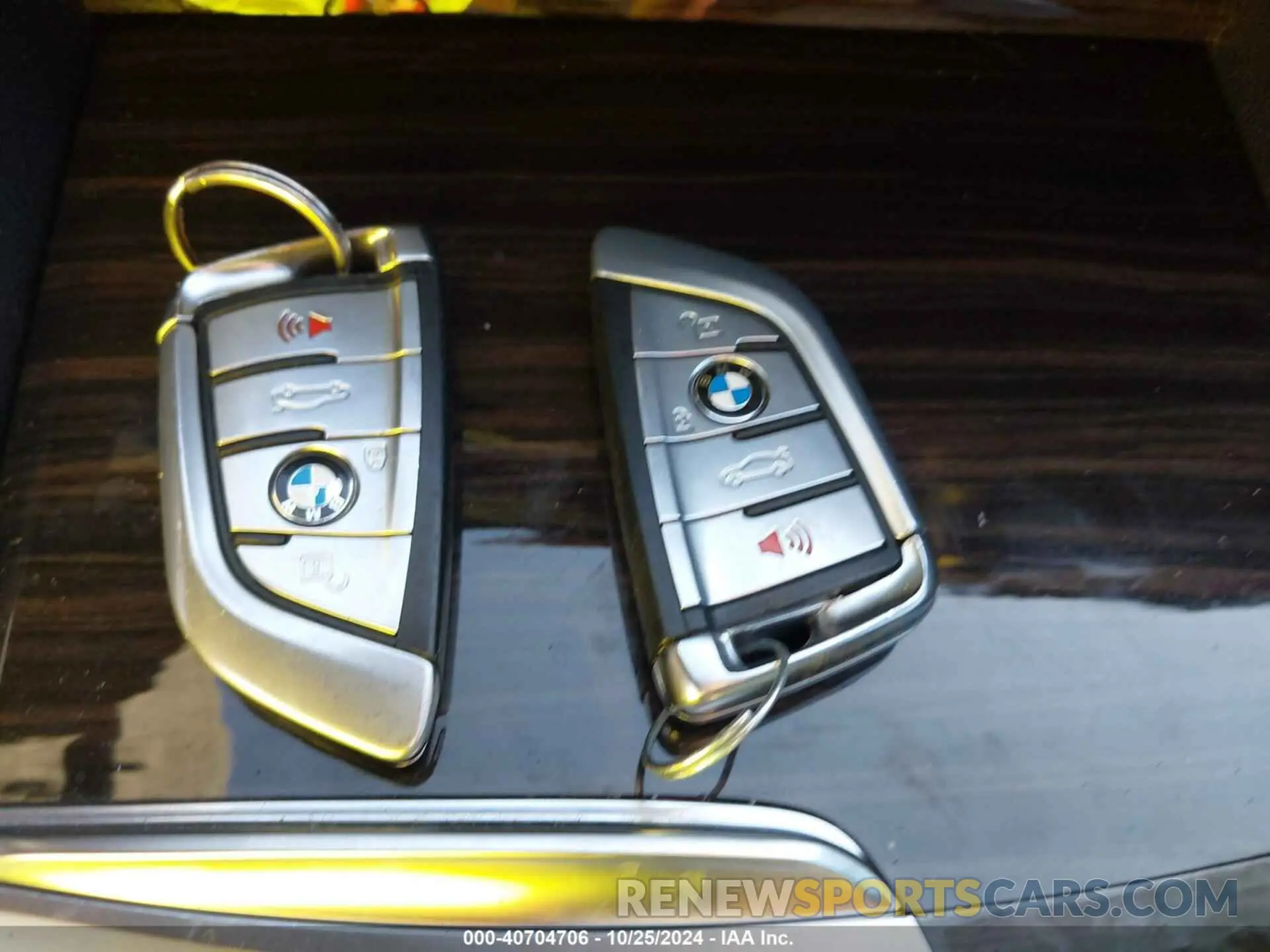 11 fotografías del automóvil dañado WBAJE5C56KWE66476 BMW 540I 2019