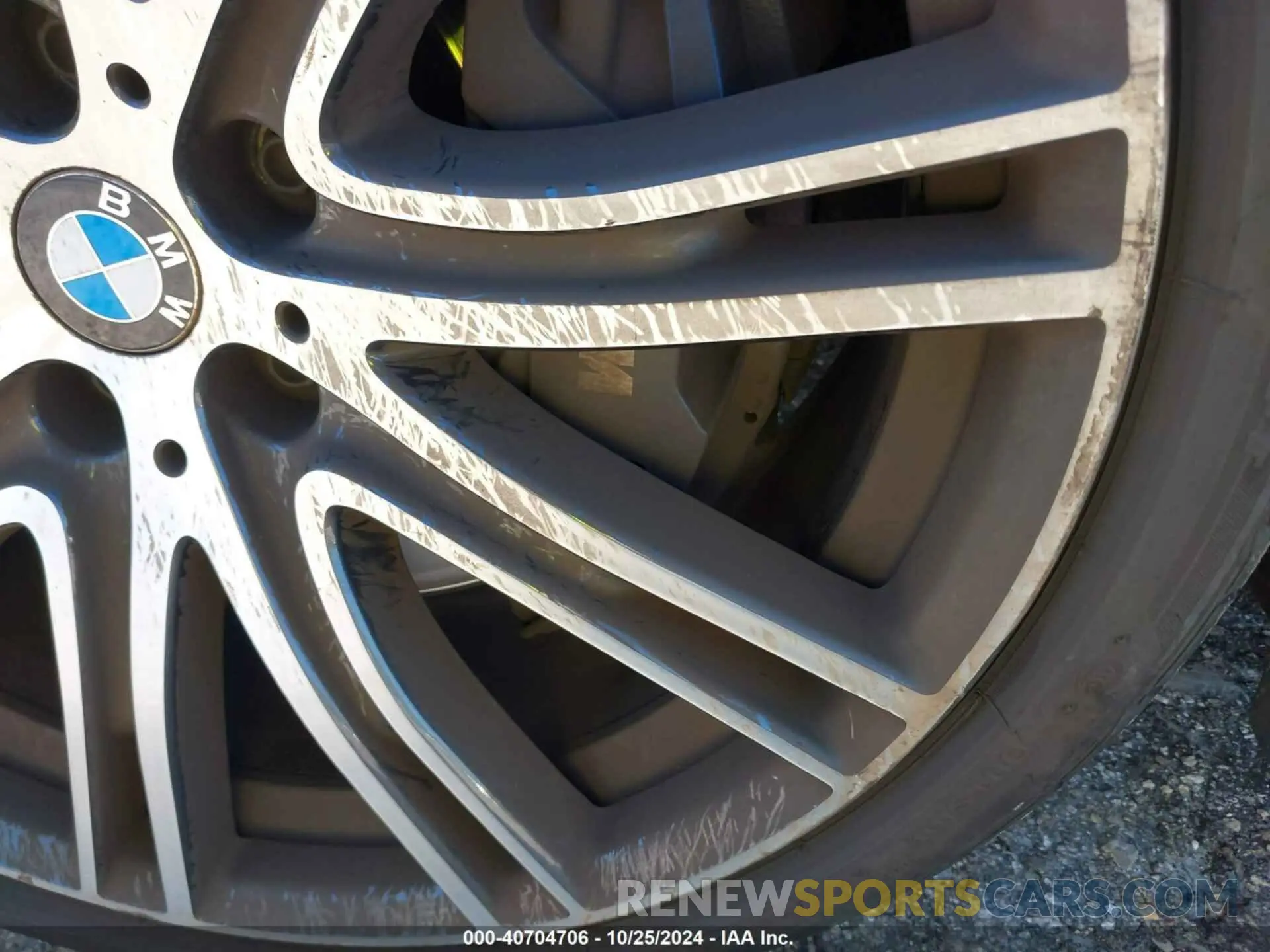 13 fotografías del automóvil dañado WBAJE5C56KWE66476 BMW 540I 2019