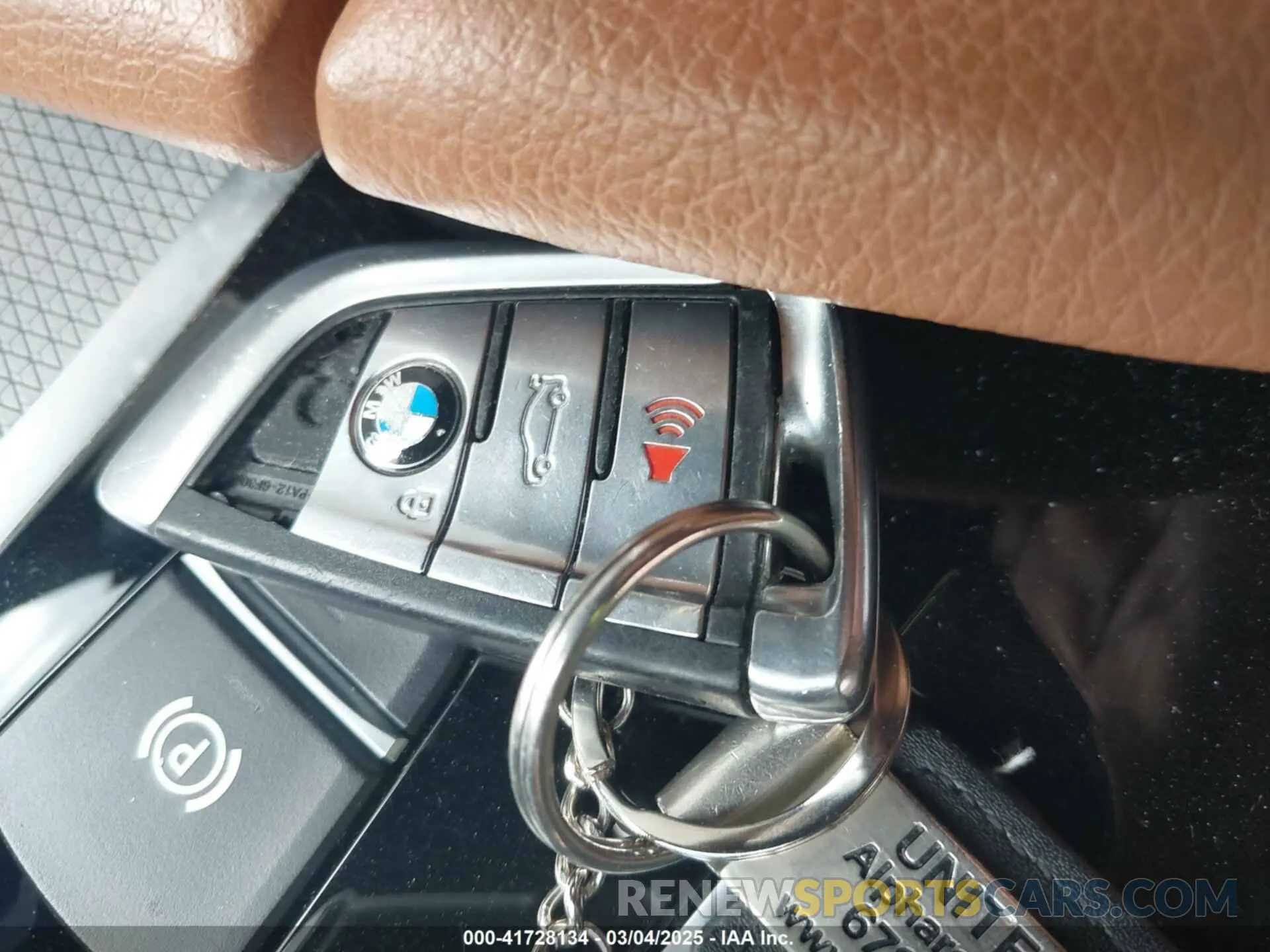 11 fotografías del automóvil dañado WBAJE5C57KWW11389 BMW 540I 2019