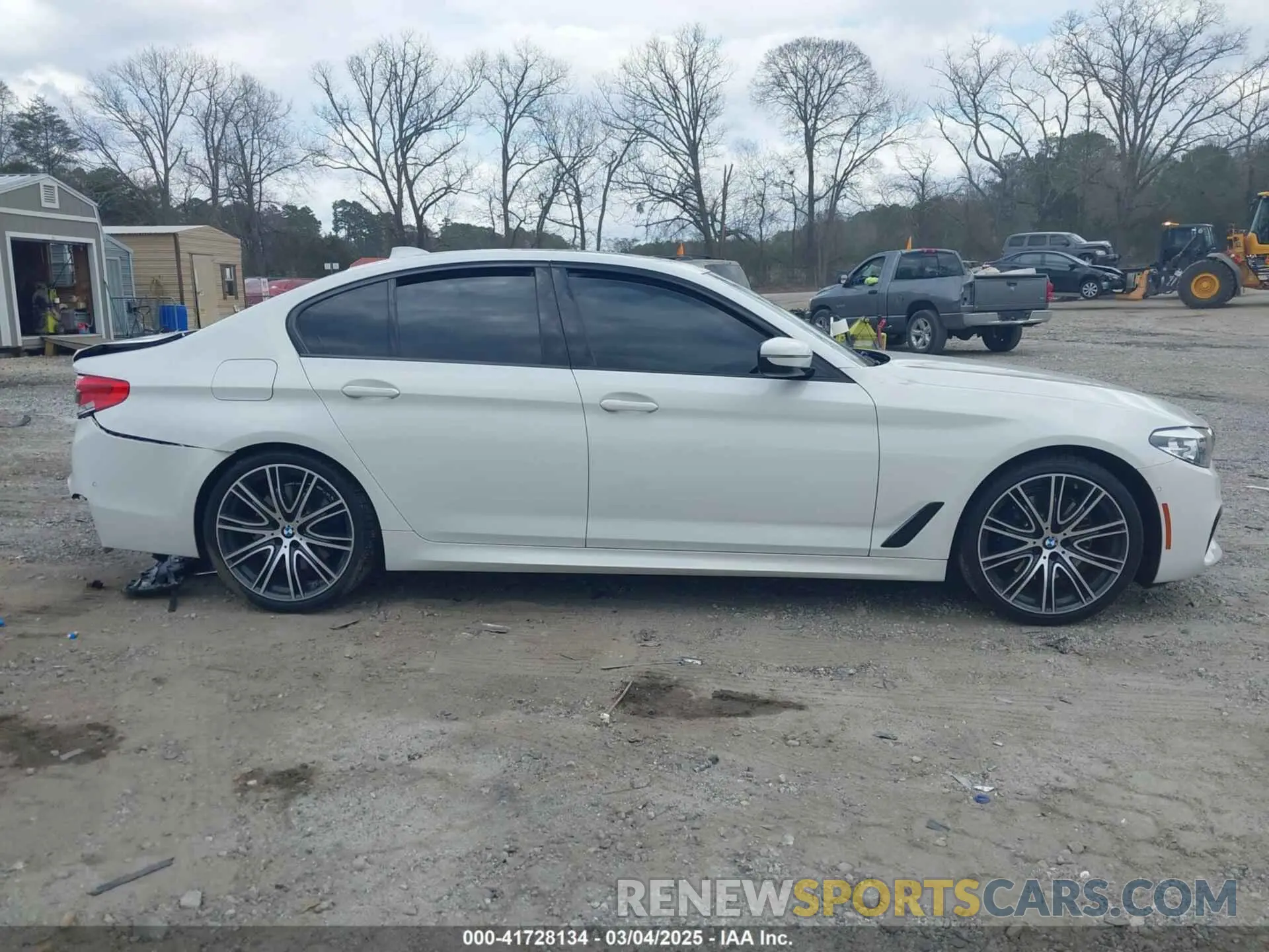13 fotografías del automóvil dañado WBAJE5C57KWW11389 BMW 540I 2019
