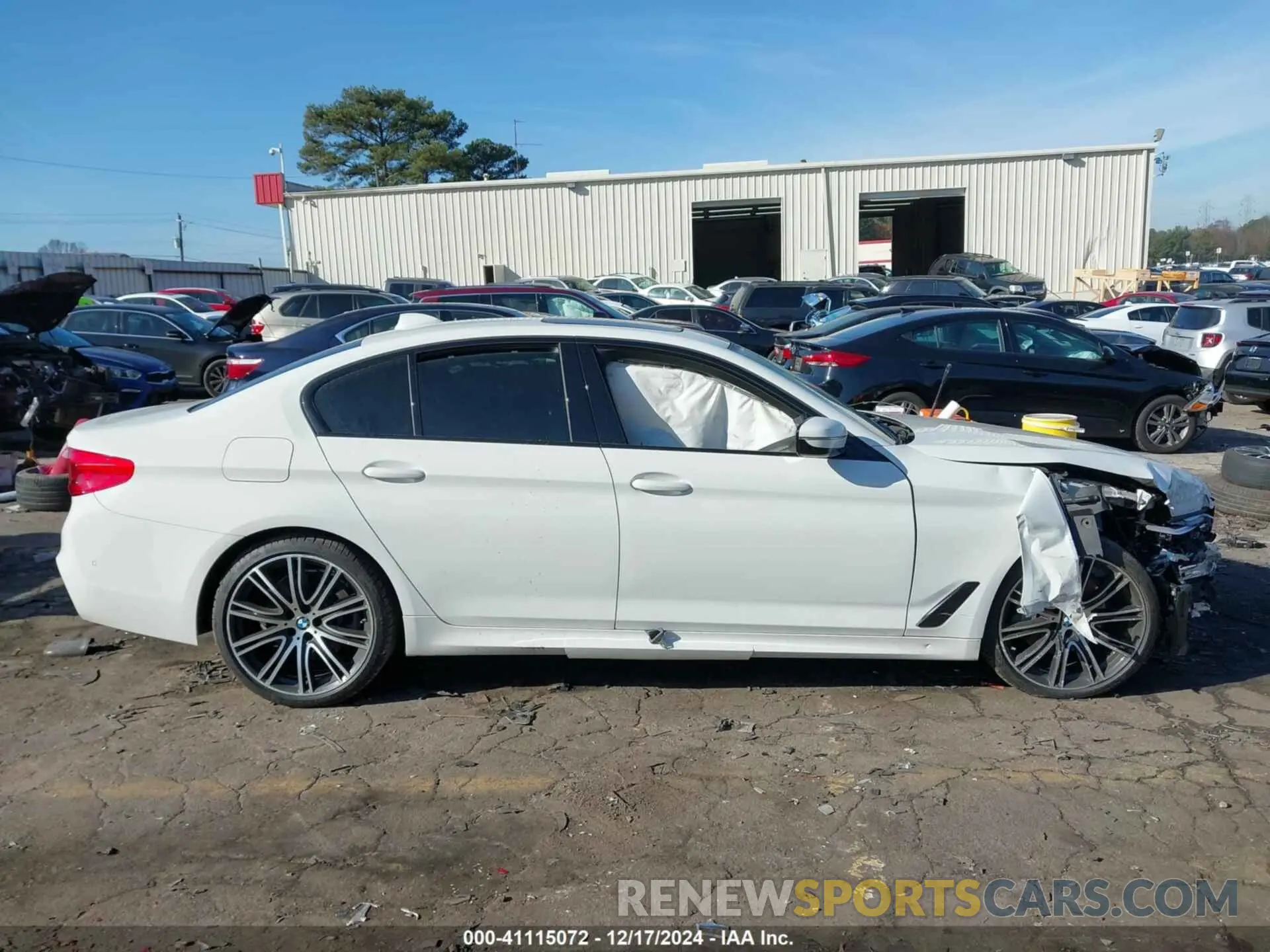 12 fotografías del automóvil dañado WBAJE5C59KBM76813 BMW 540I 2019
