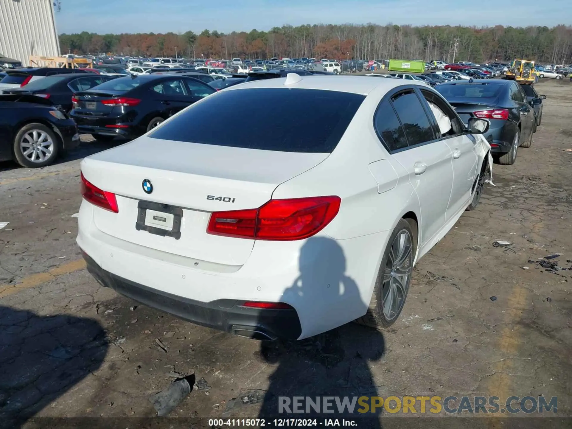 4 fotografías del automóvil dañado WBAJE5C59KBM76813 BMW 540I 2019
