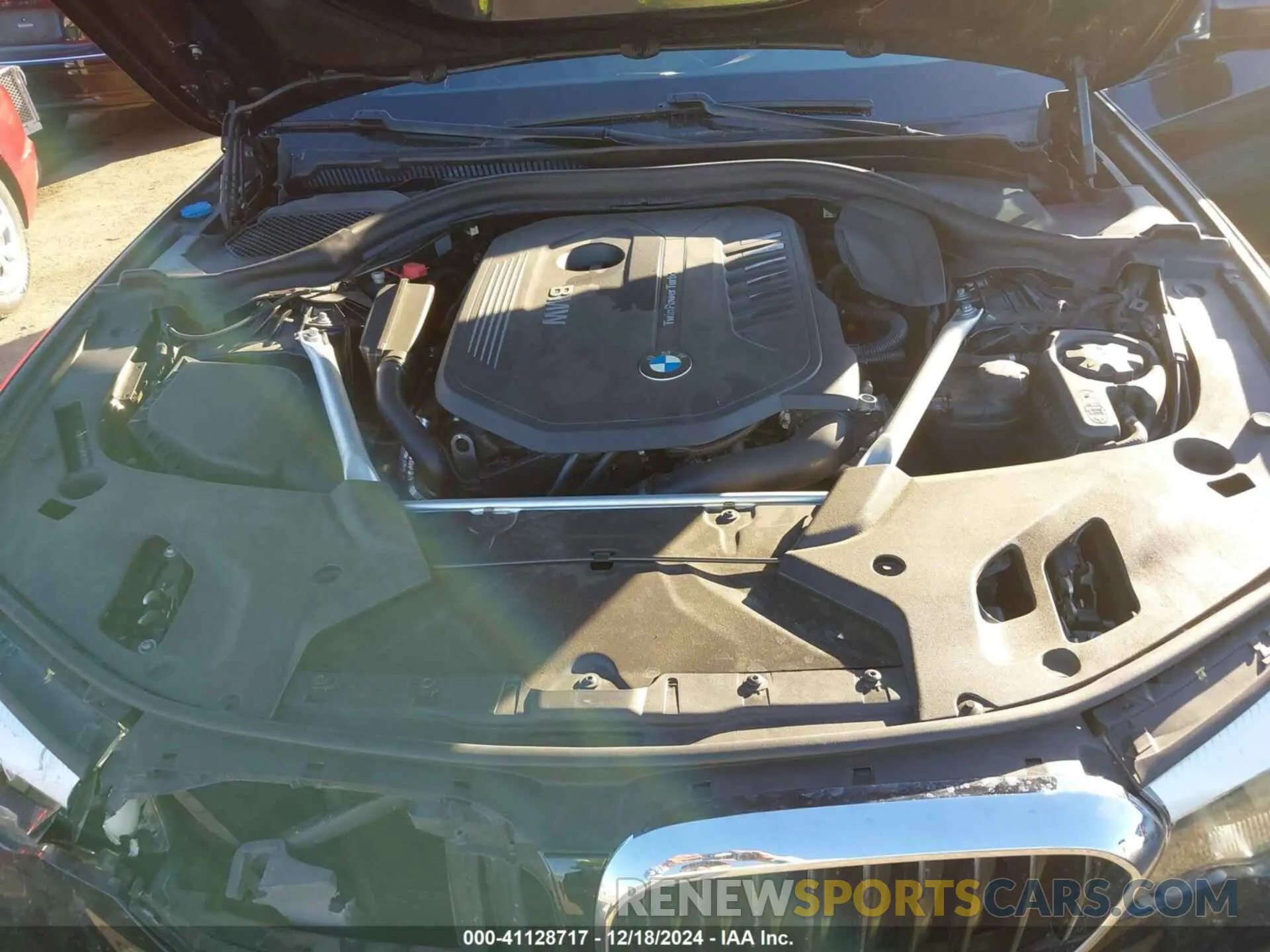 10 fotografías del automóvil dañado WBAJE5C59KWE66651 BMW 540I 2019