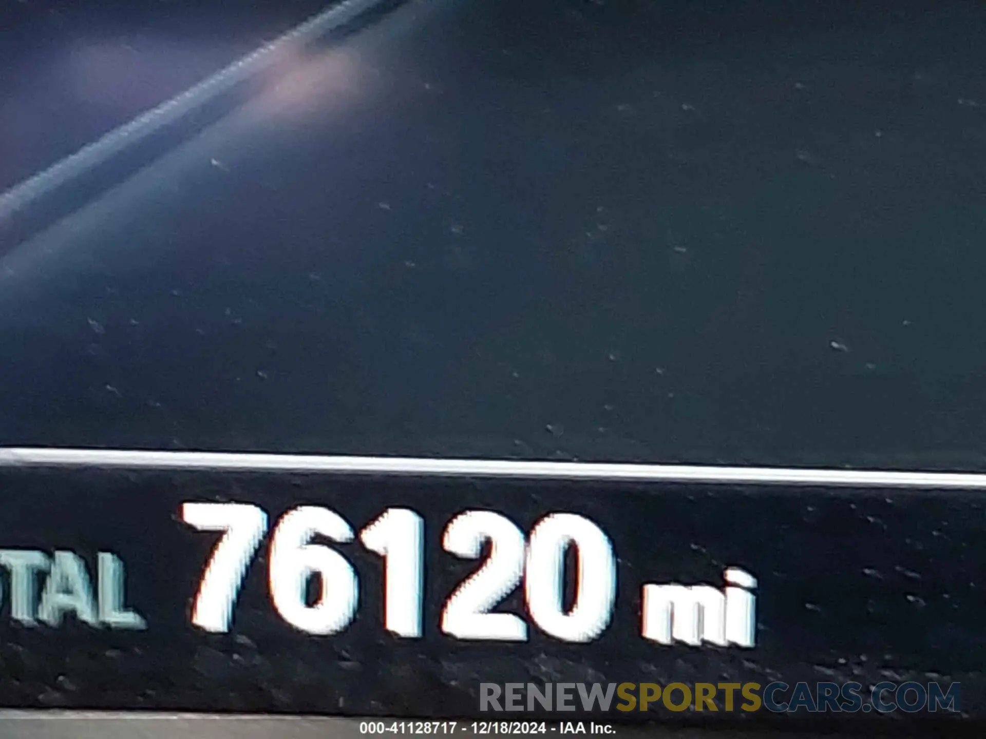 15 fotografías del automóvil dañado WBAJE5C59KWE66651 BMW 540I 2019