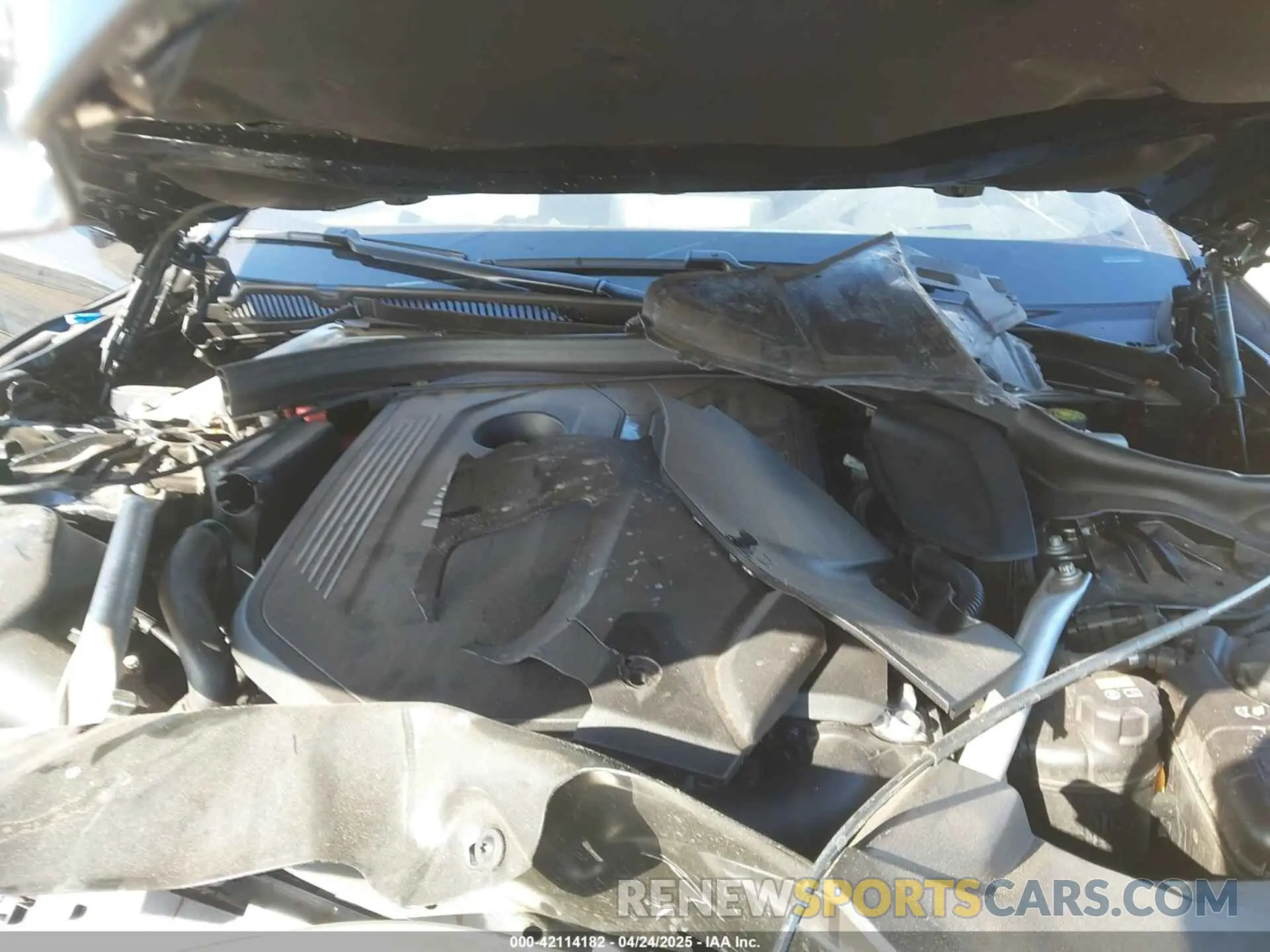 10 fotografías del automóvil dañado WBAJE5C59KWW11104 BMW 540I 2019