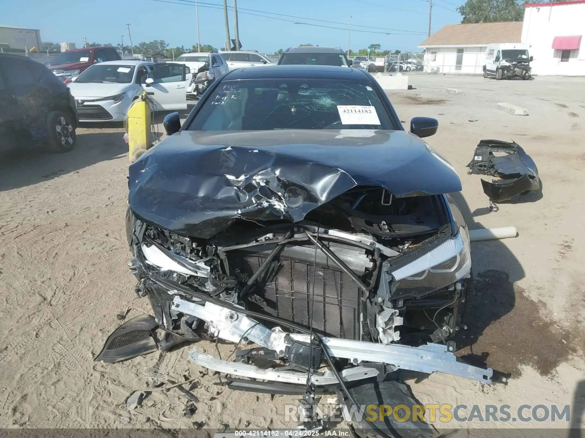 12 fotografías del automóvil dañado WBAJE5C59KWW11104 BMW 540I 2019