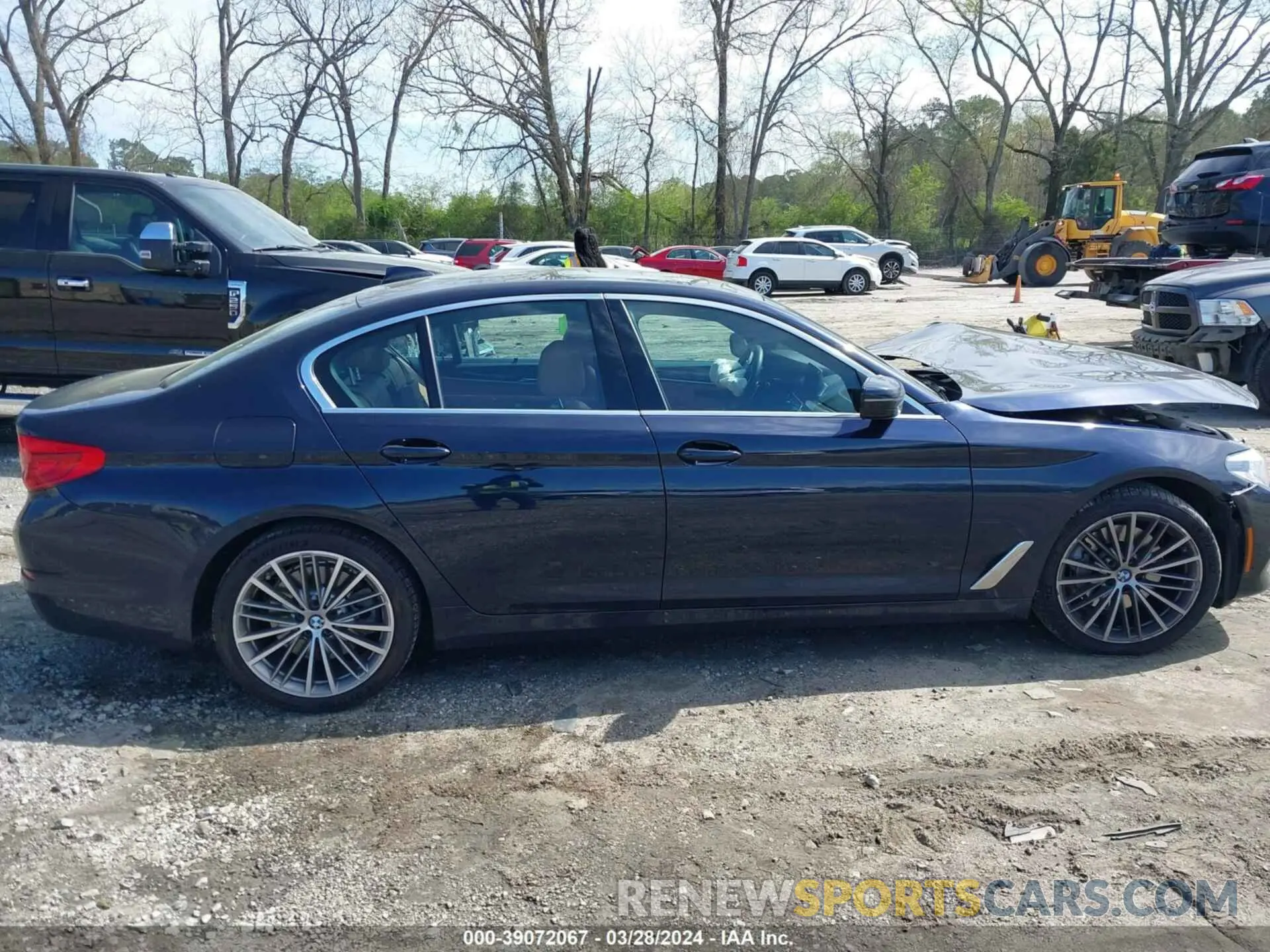 13 fotografías del automóvil dañado WBAJE5C5XKWW14481 BMW 540I 2019