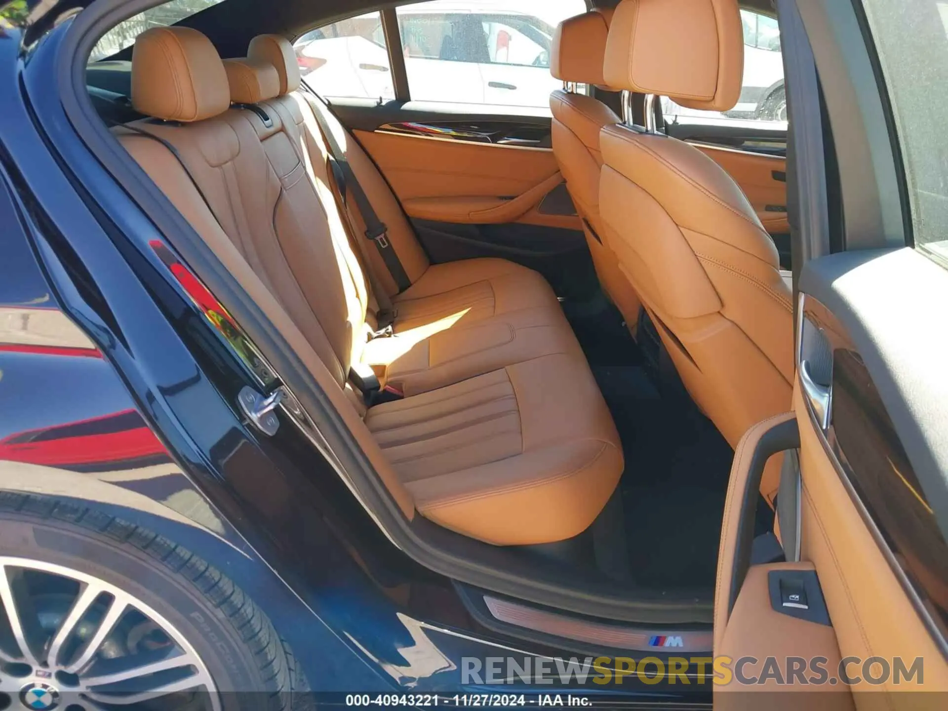 8 fotografías del automóvil dañado WBAJE7C50KWD55787 BMW 540I 2019
