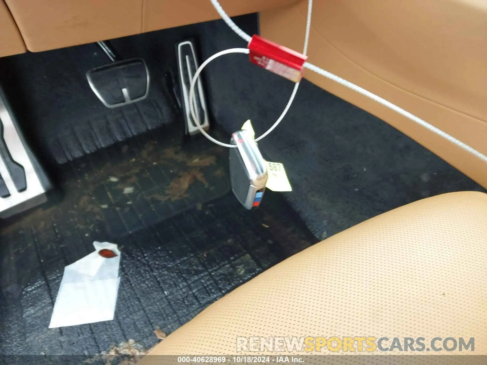 11 fotografías del automóvil dañado WBAJE7C58KG892575 BMW 540I 2019