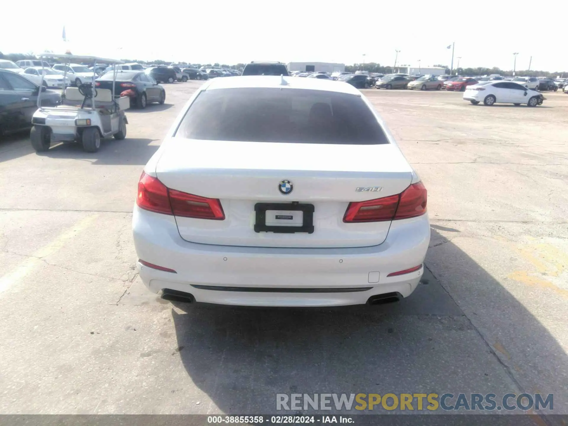 15 fotografías del automóvil dañado WBAJS1C01LCD90528 BMW 540I 2020