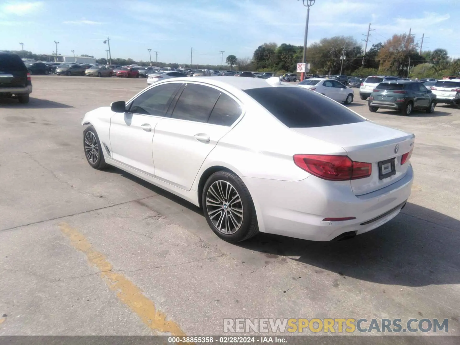 3 fotografías del automóvil dañado WBAJS1C01LCD90528 BMW 540I 2020