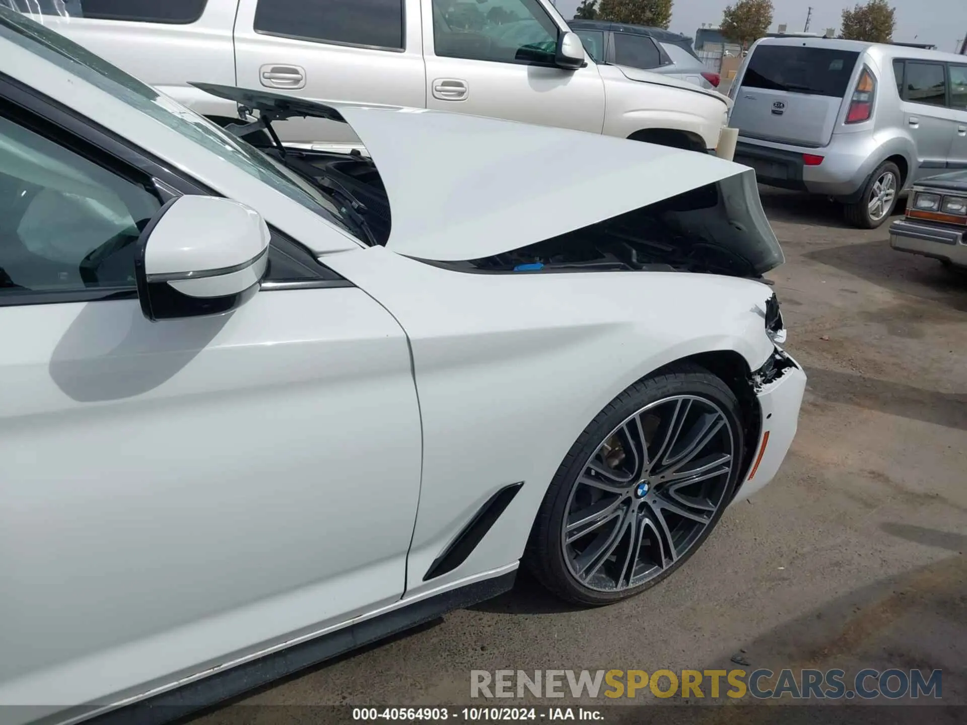 18 fotografías del automóvil dañado WBAJS1C06LCD74115 BMW 540I 2020