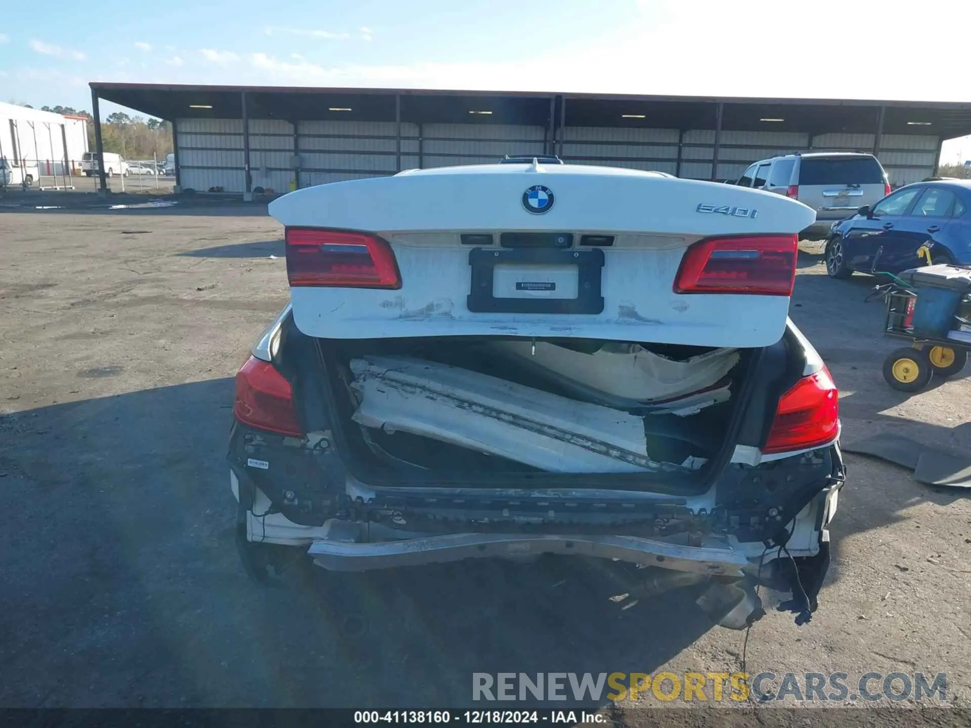 17 fotografías del automóvil dañado WBAJS1C08LCD70096 BMW 540I 2020