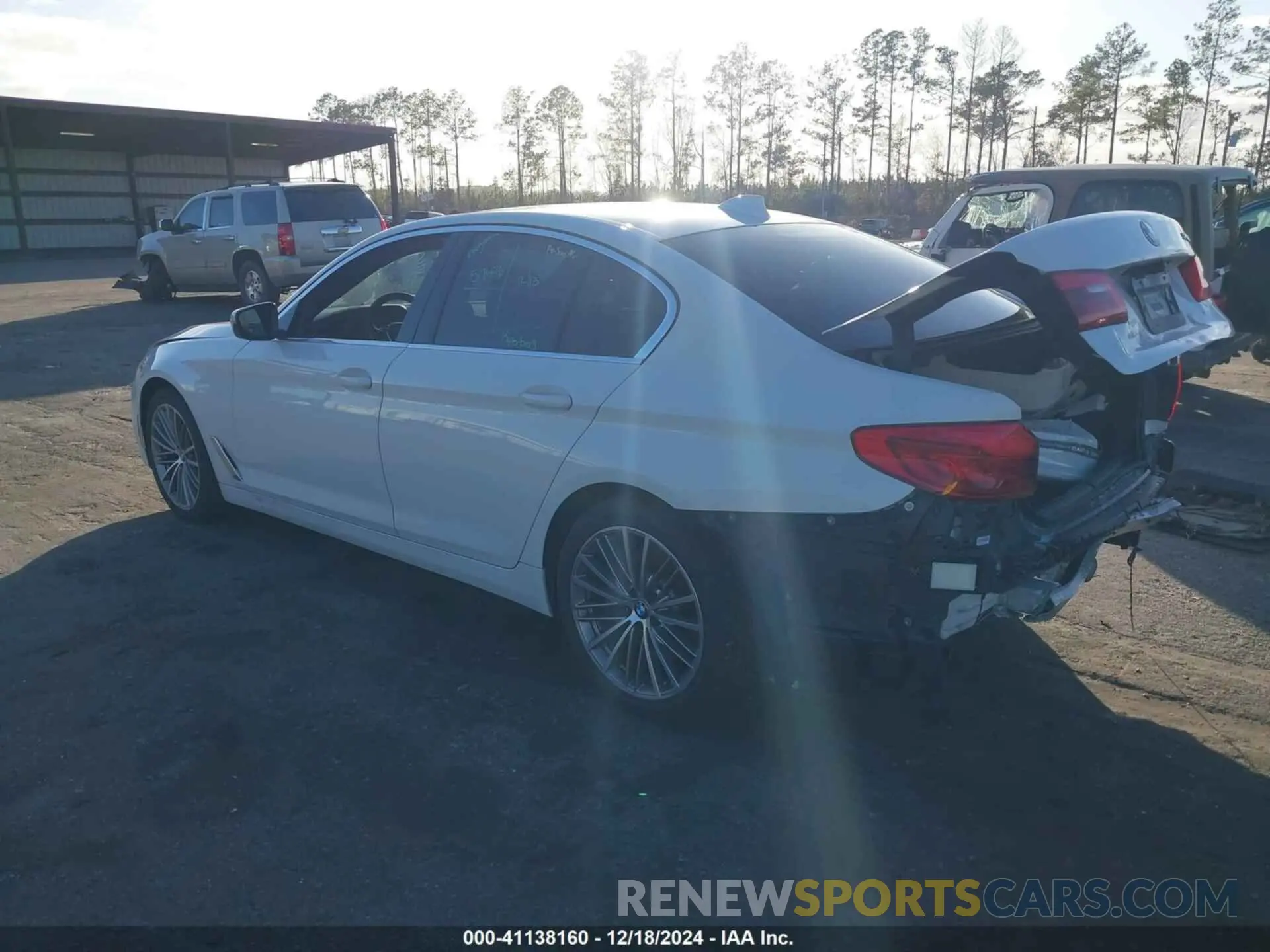3 fotografías del automóvil dañado WBAJS1C08LCD70096 BMW 540I 2020