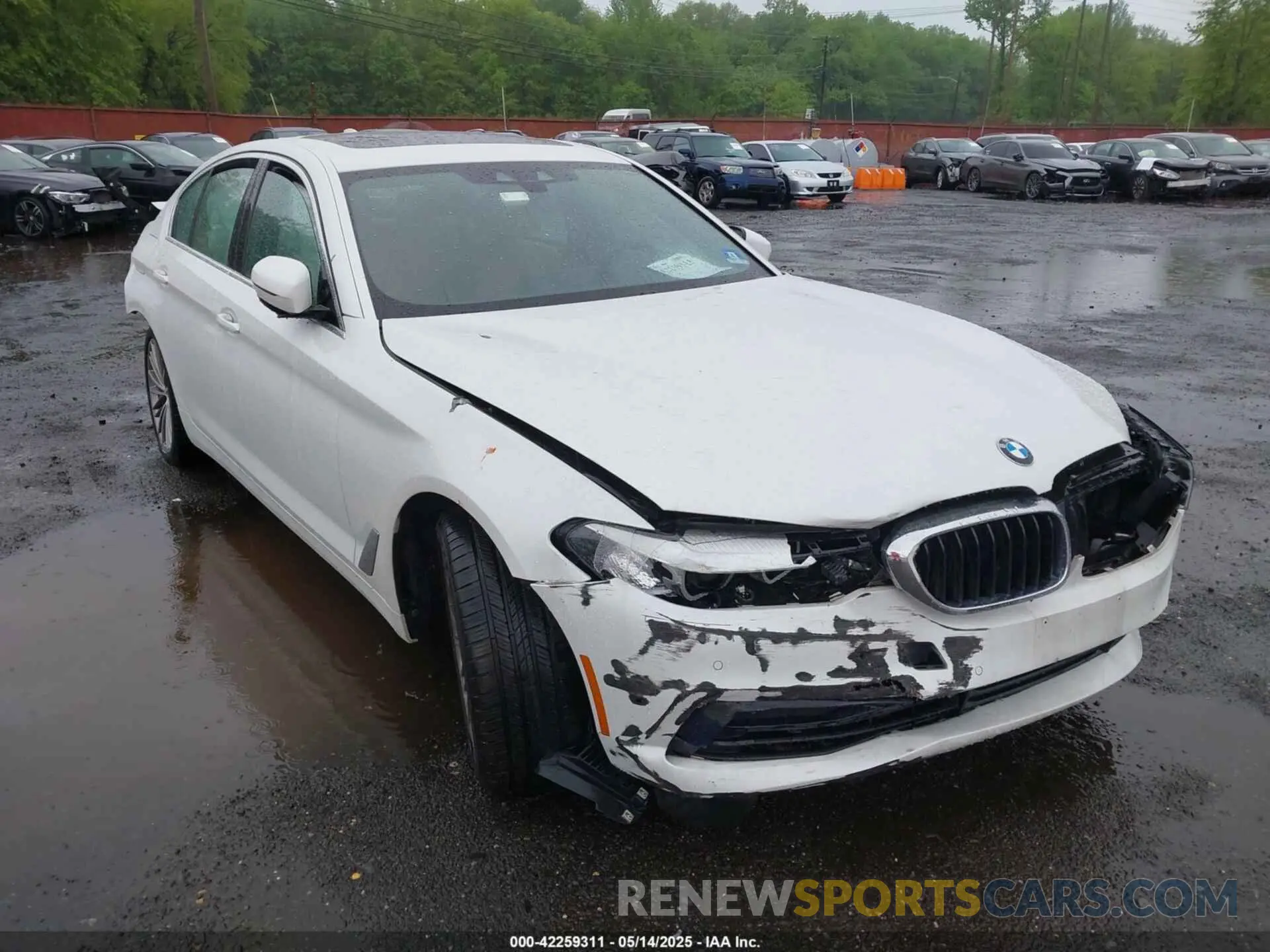 19 fotografías del automóvil dañado WBAJS3C00LWW68634 BMW 540I 2020